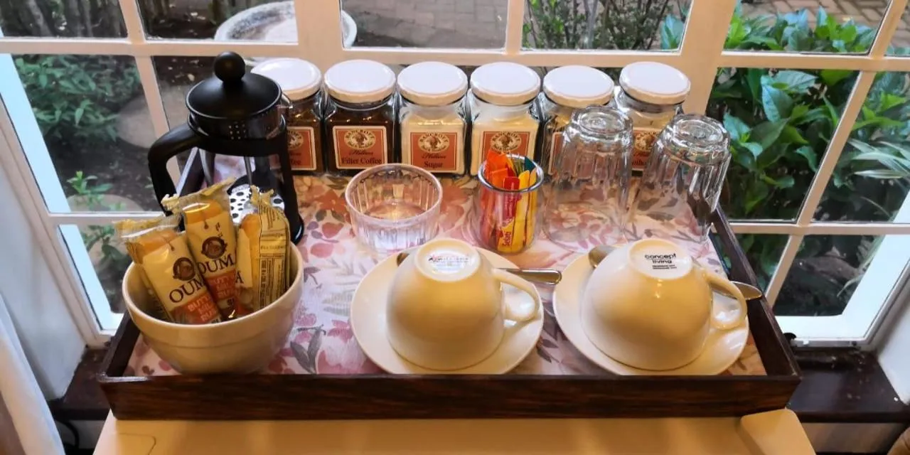 Coffee/tea facilities in Bancroft B&B