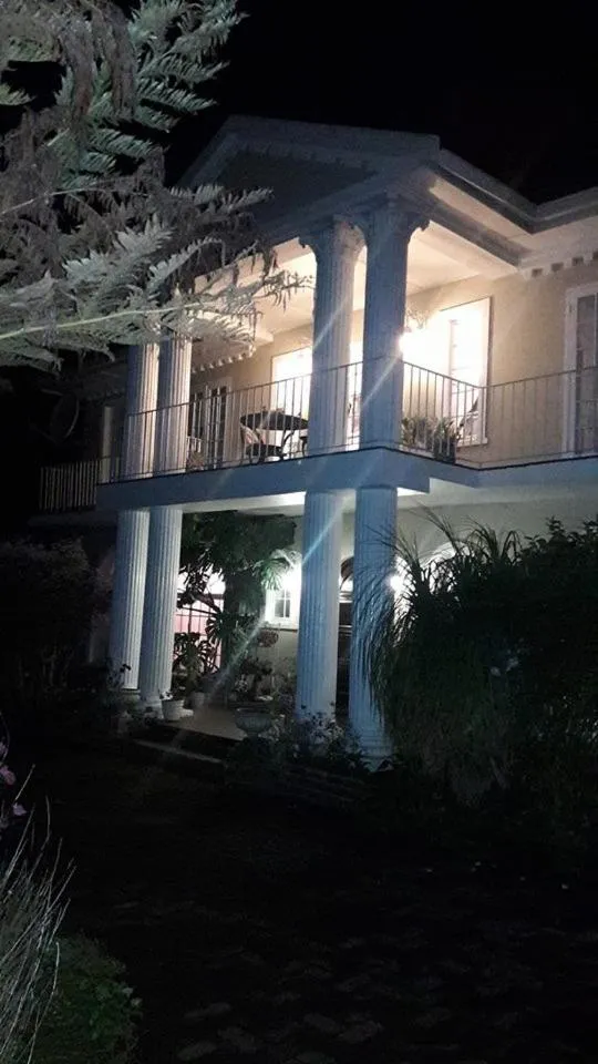 Facade/entrance in Bancroft B&B