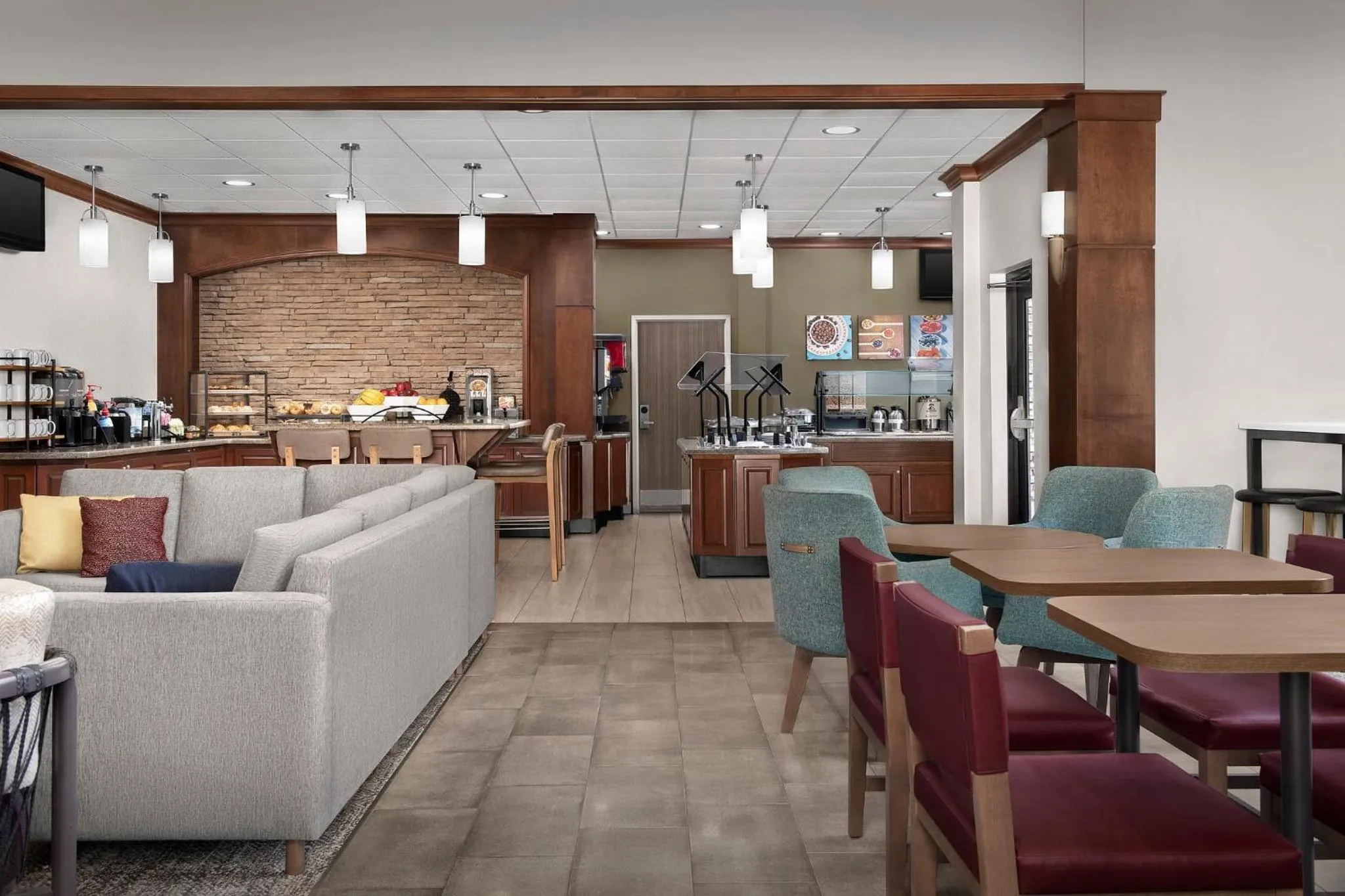 Restaurant/places to eat in Staybridge Suites Columbia by IHG