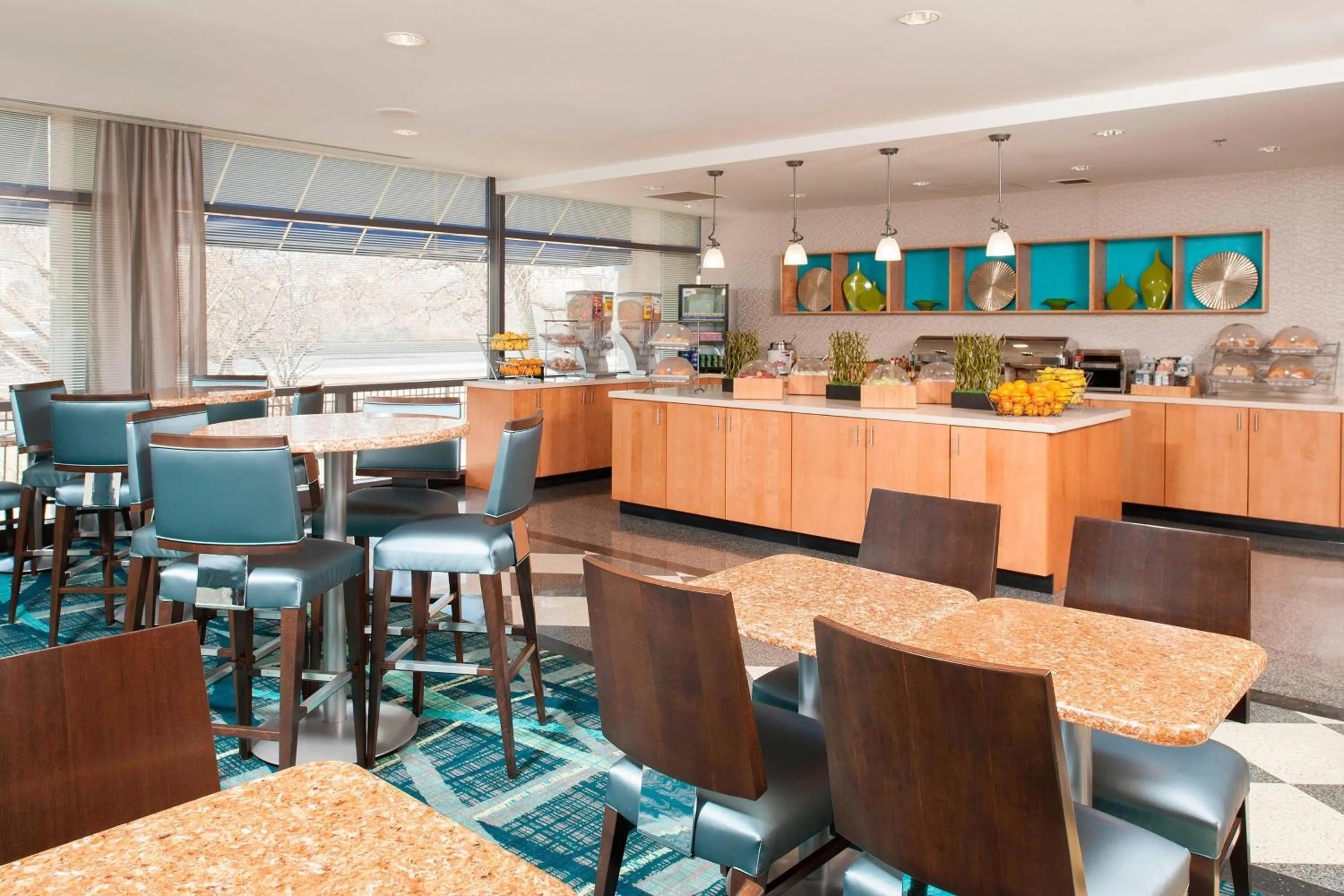 Breakfast in SpringHill Suites by Marriott Chicago O'Hare