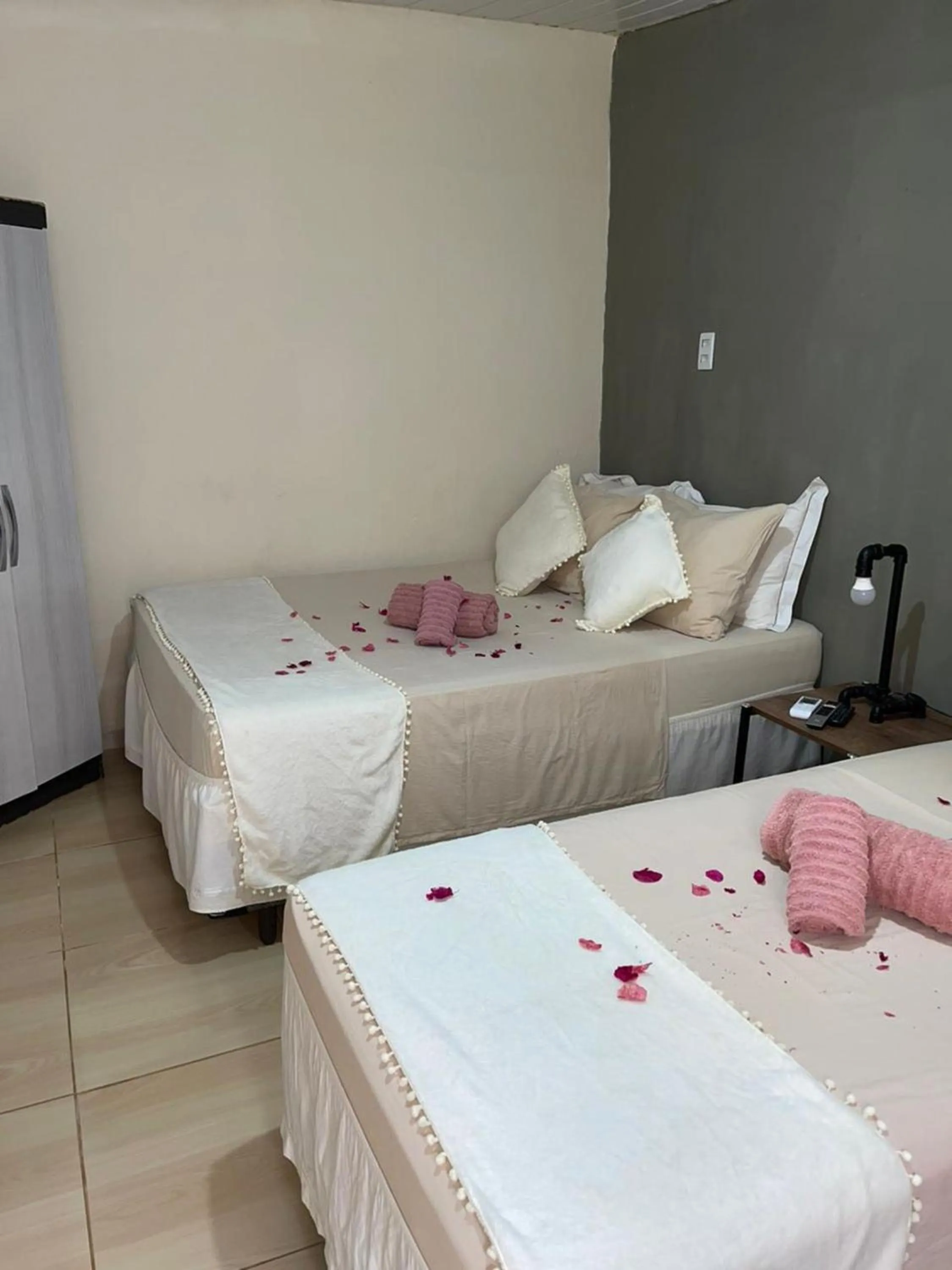 Bedroom, Bed in Pousada Martins e Cia