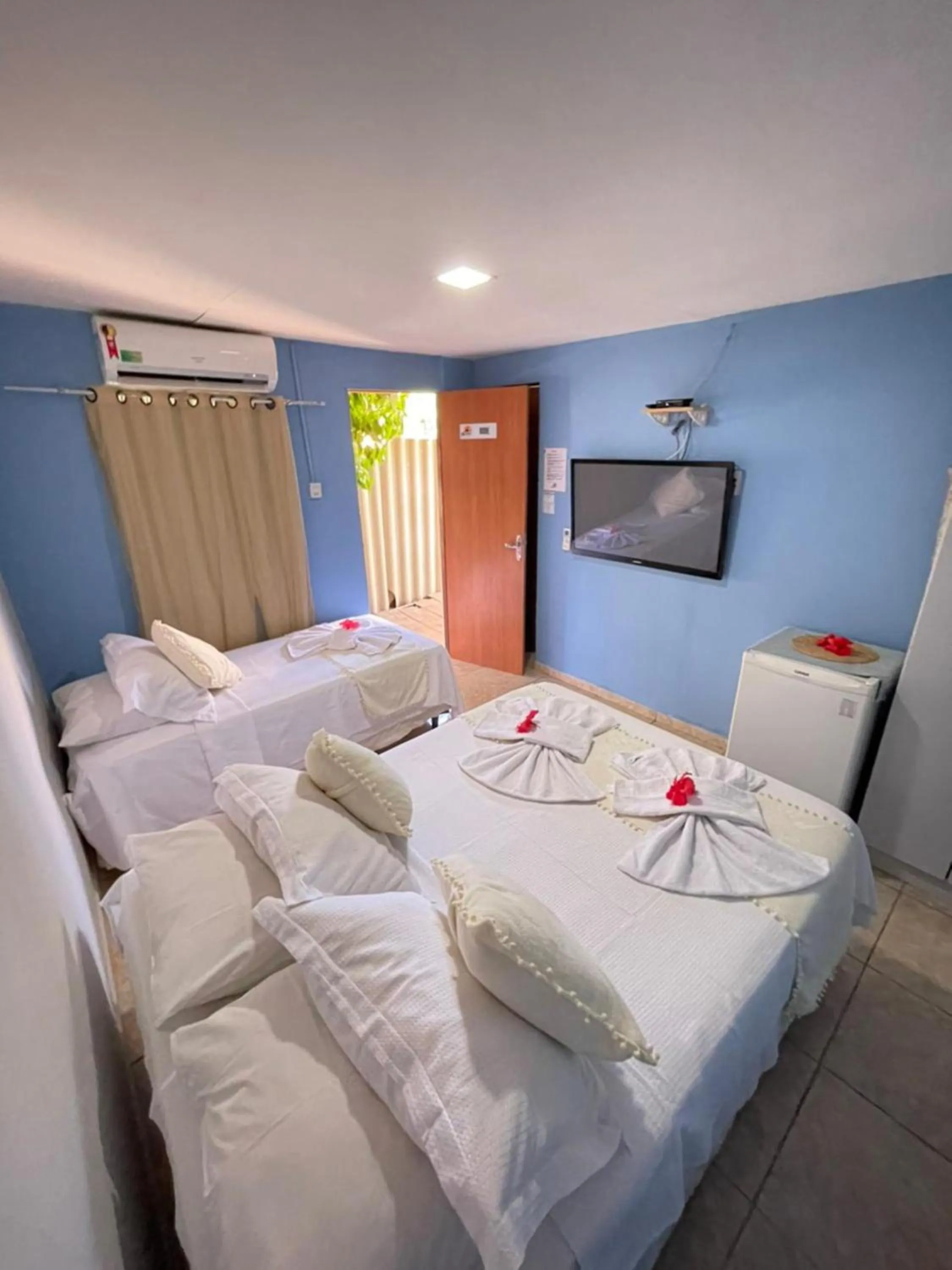 Bedroom, Bed in Pousada Martins e Cia