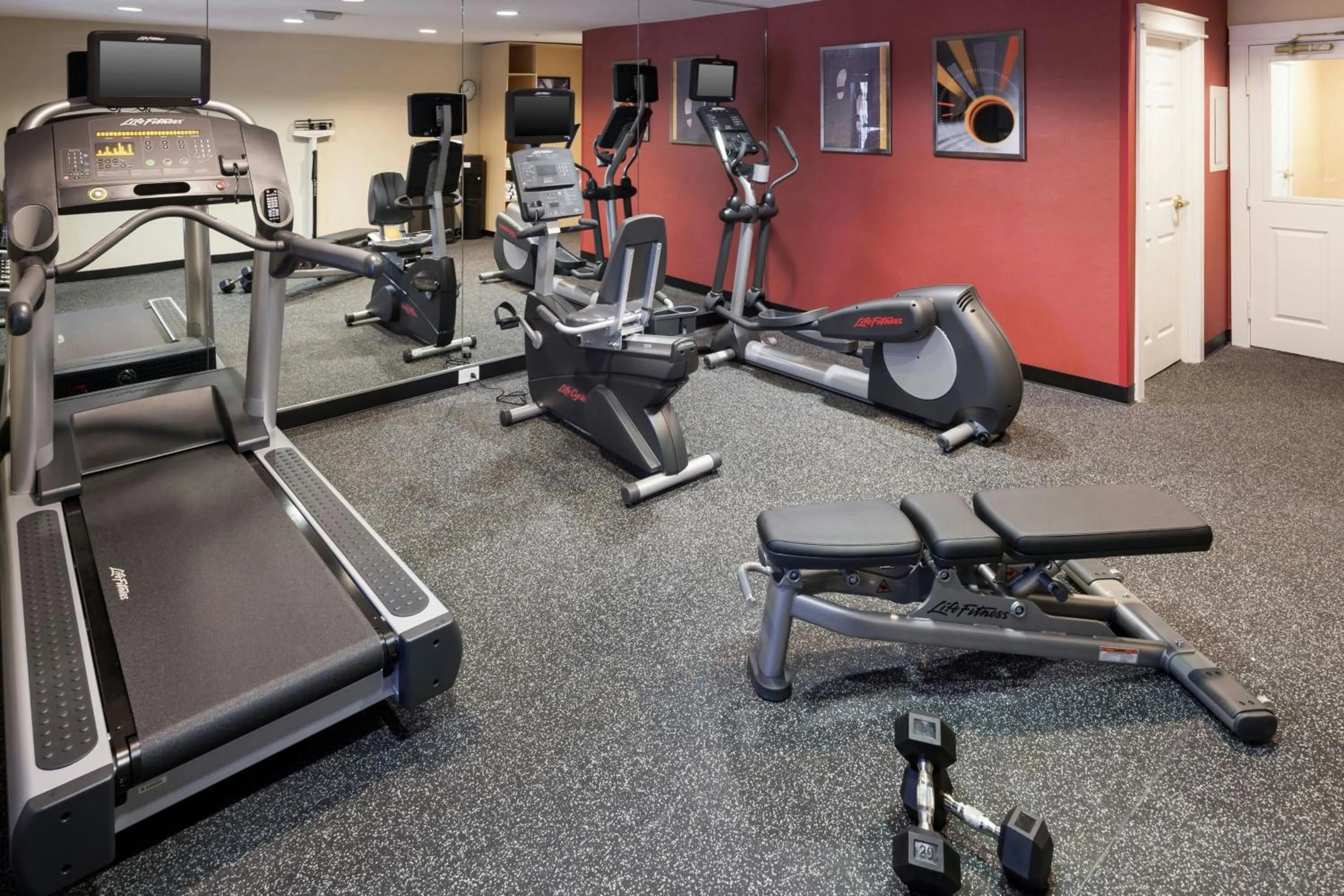 Fitness centre/facilities in TownePlace Suites Dallas Las Colinas