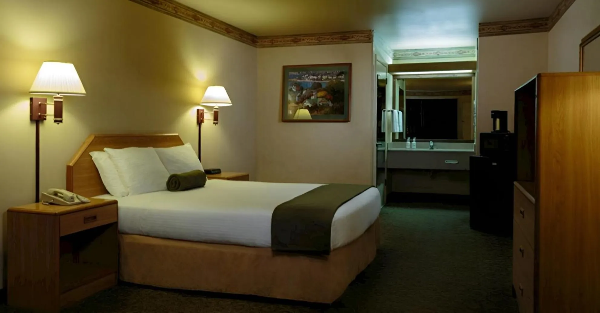 Bedroom, Bed in The Redwood Riverwalk, a boutique hotel