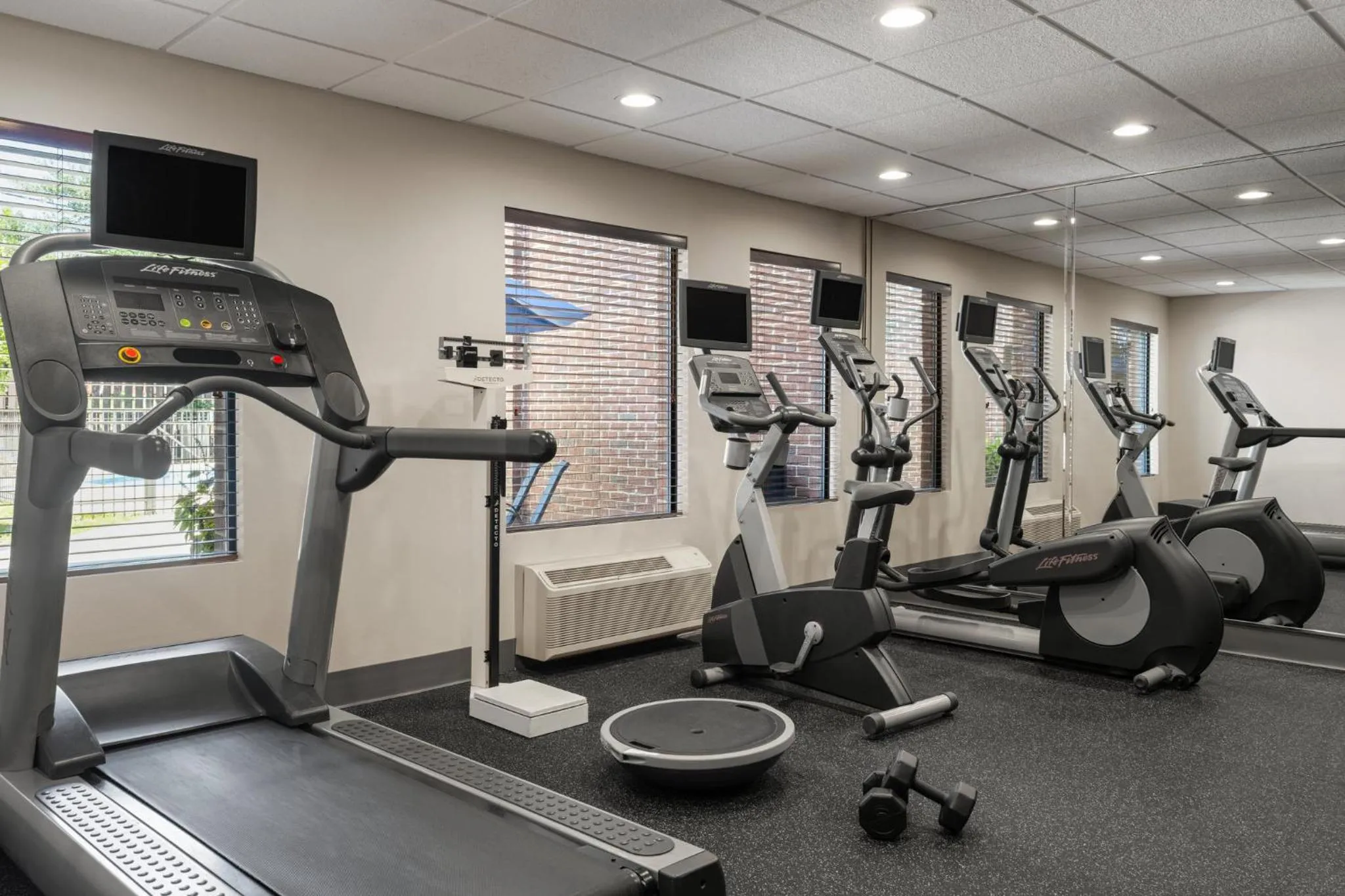 Fitness centre/facilities in Holiday Inn Express Hotel & Suites Columbia-I-20 at Clemson Road by IHG