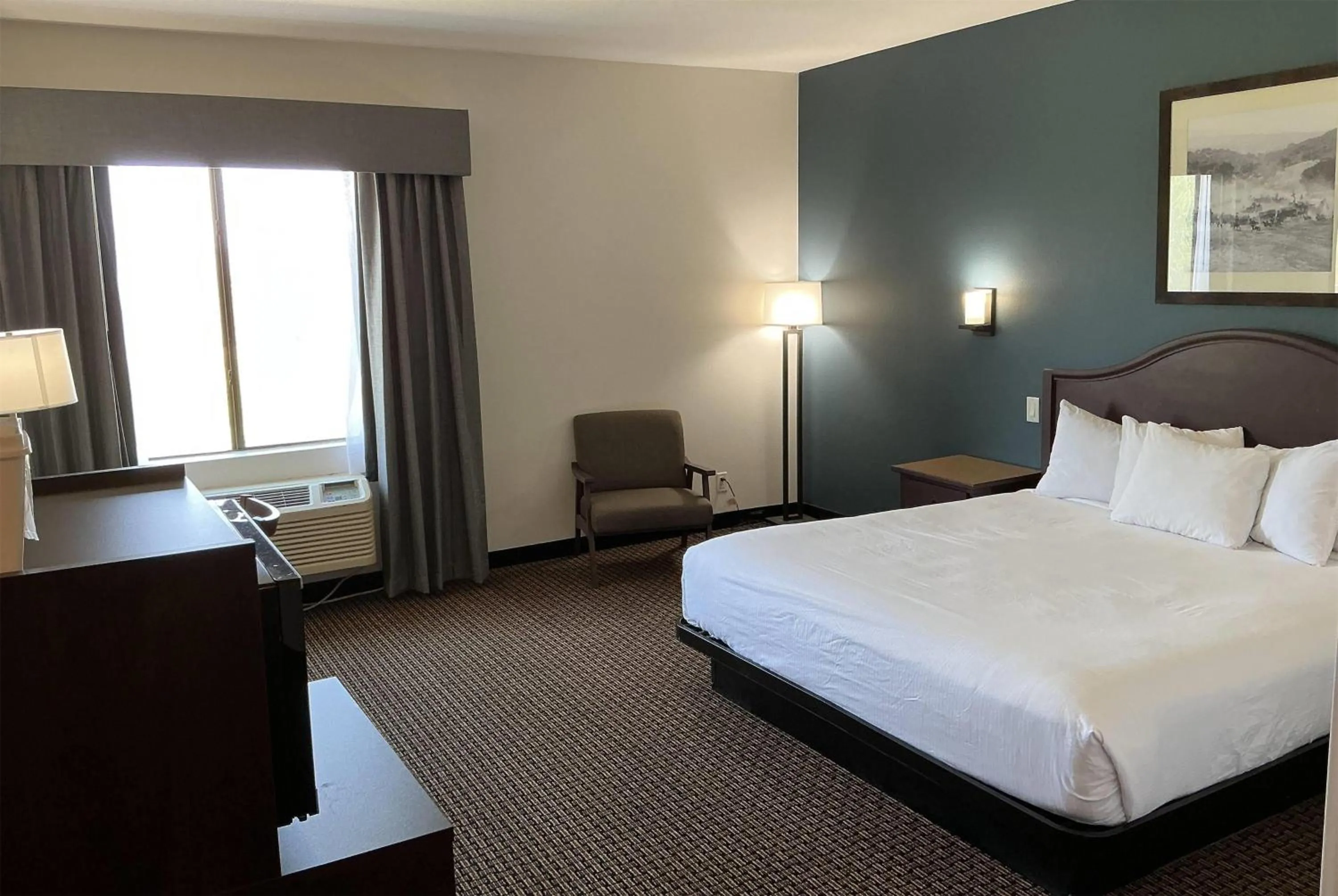 Photo of the whole room, Bed in Tombstone Grand Hotel, a Baymont by Wyndham