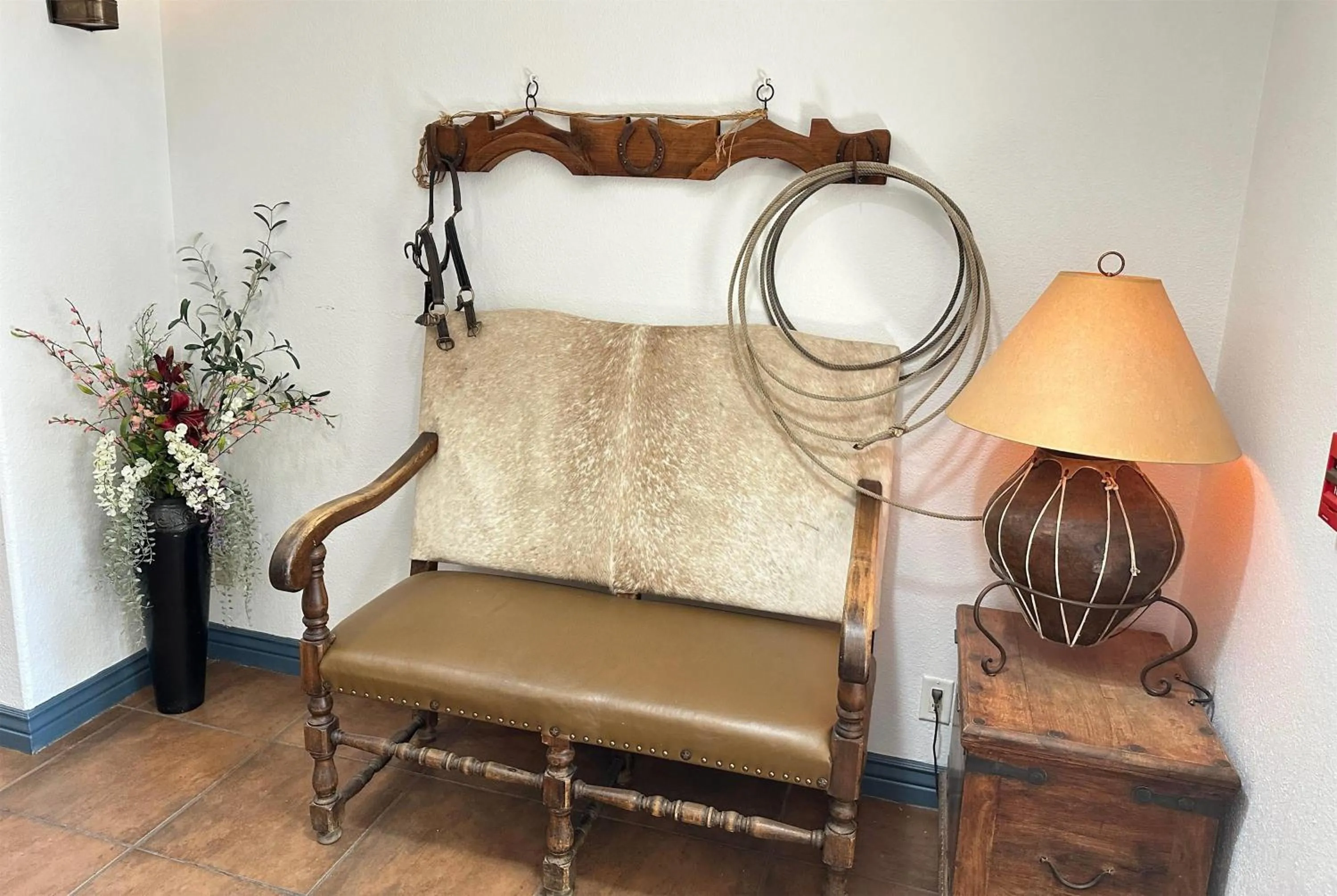 Lobby or reception in Tombstone Grand Hotel, a Baymont by Wyndham