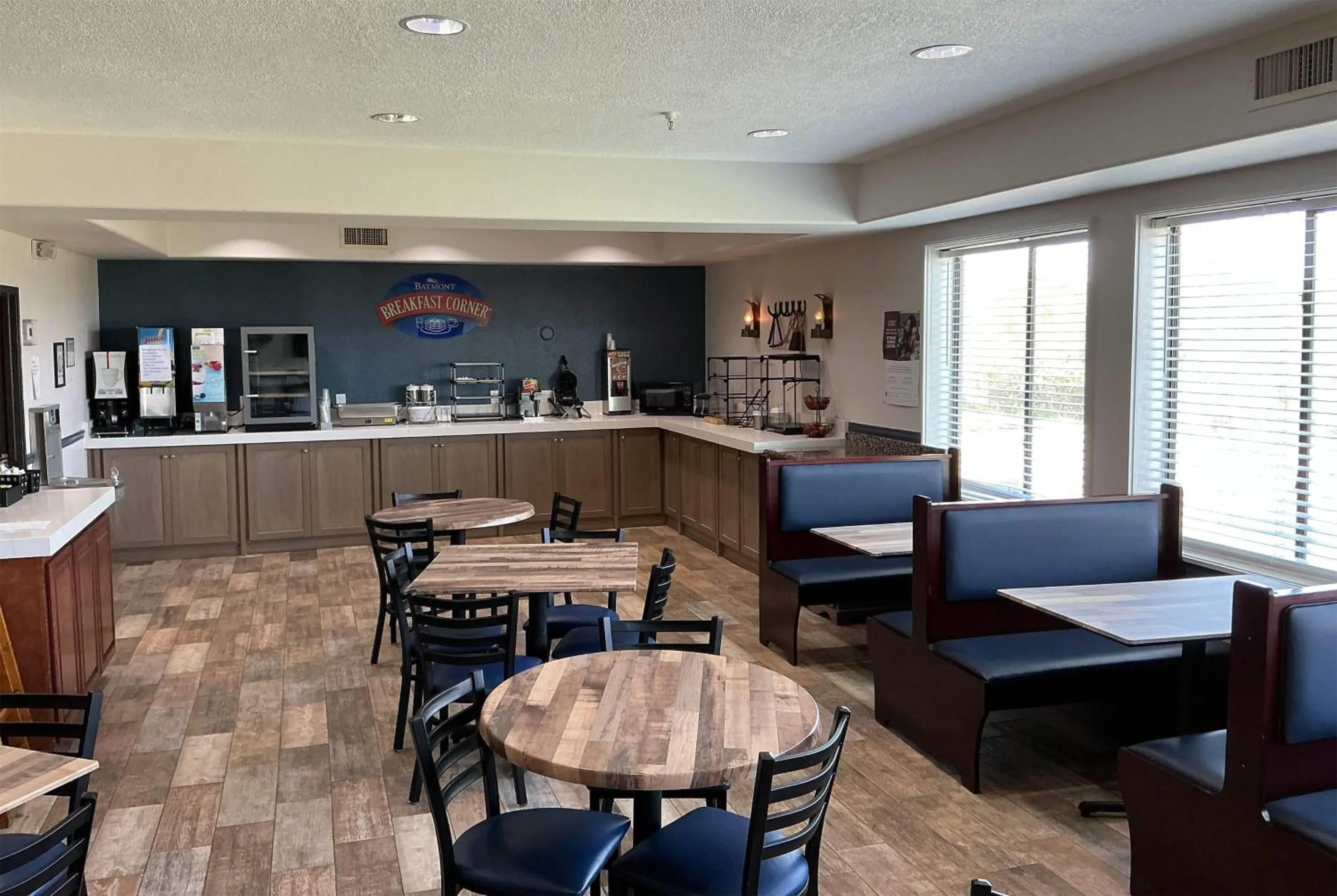 Breakfast in Tombstone Grand Hotel, a Baymont by Wyndham