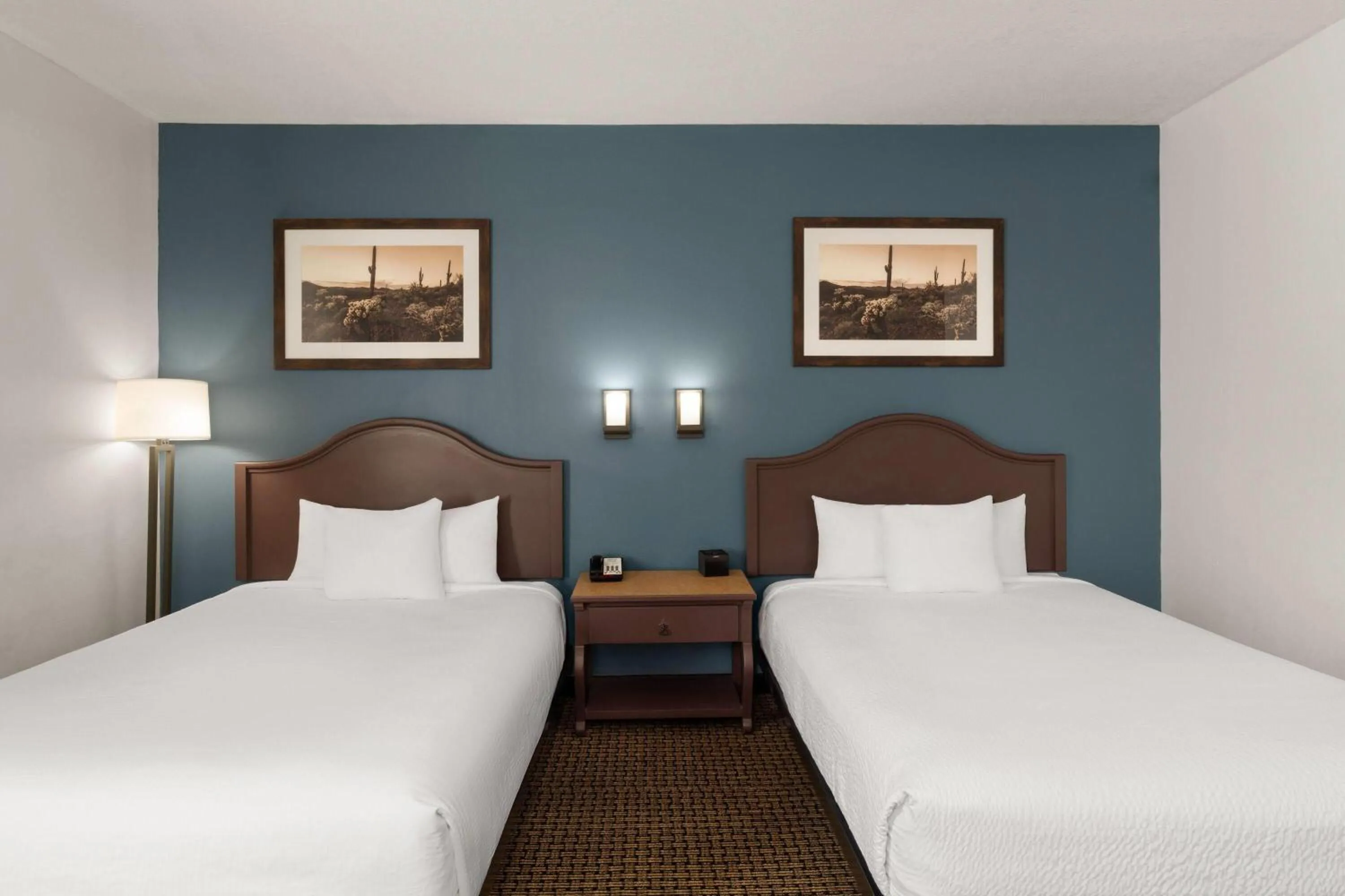 Photo of the whole room, Bed in Tombstone Grand Hotel, a Baymont by Wyndham