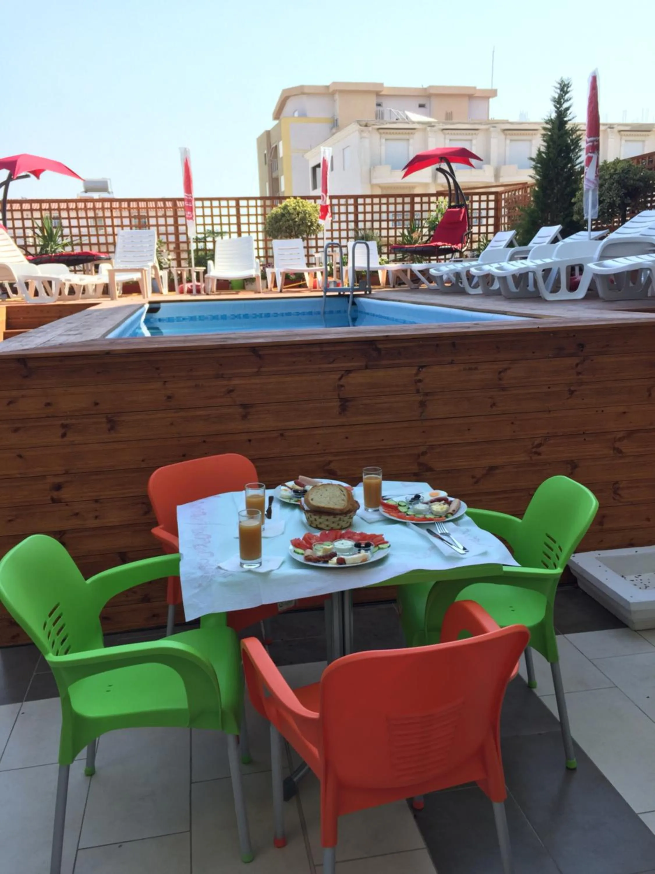 Lounge or bar in Sunrise Hotel Cameria