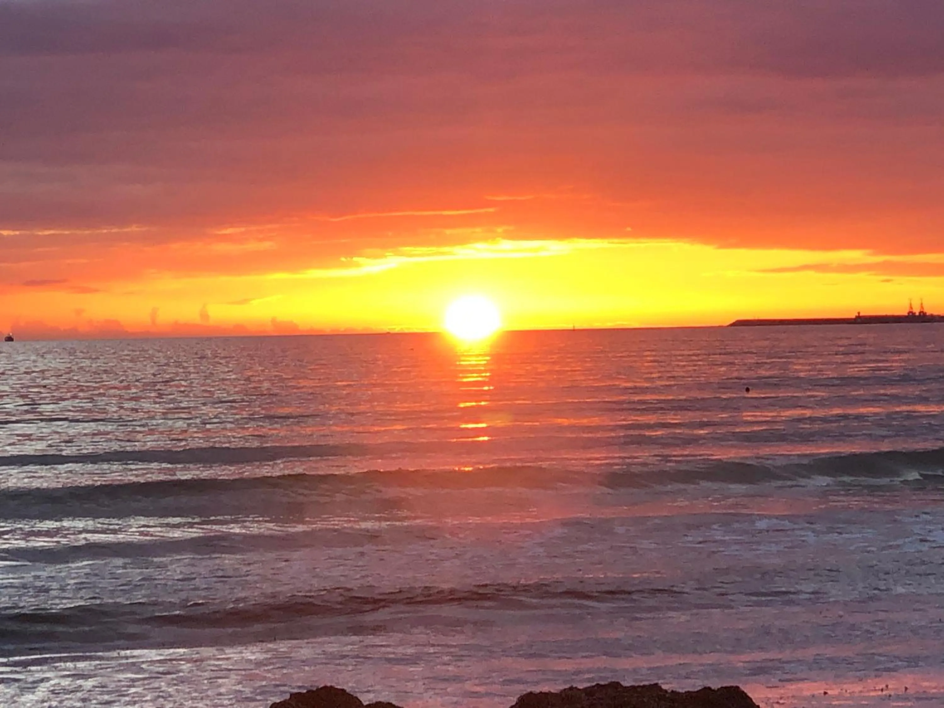 Sunset in Sunrise Hotel Cameria