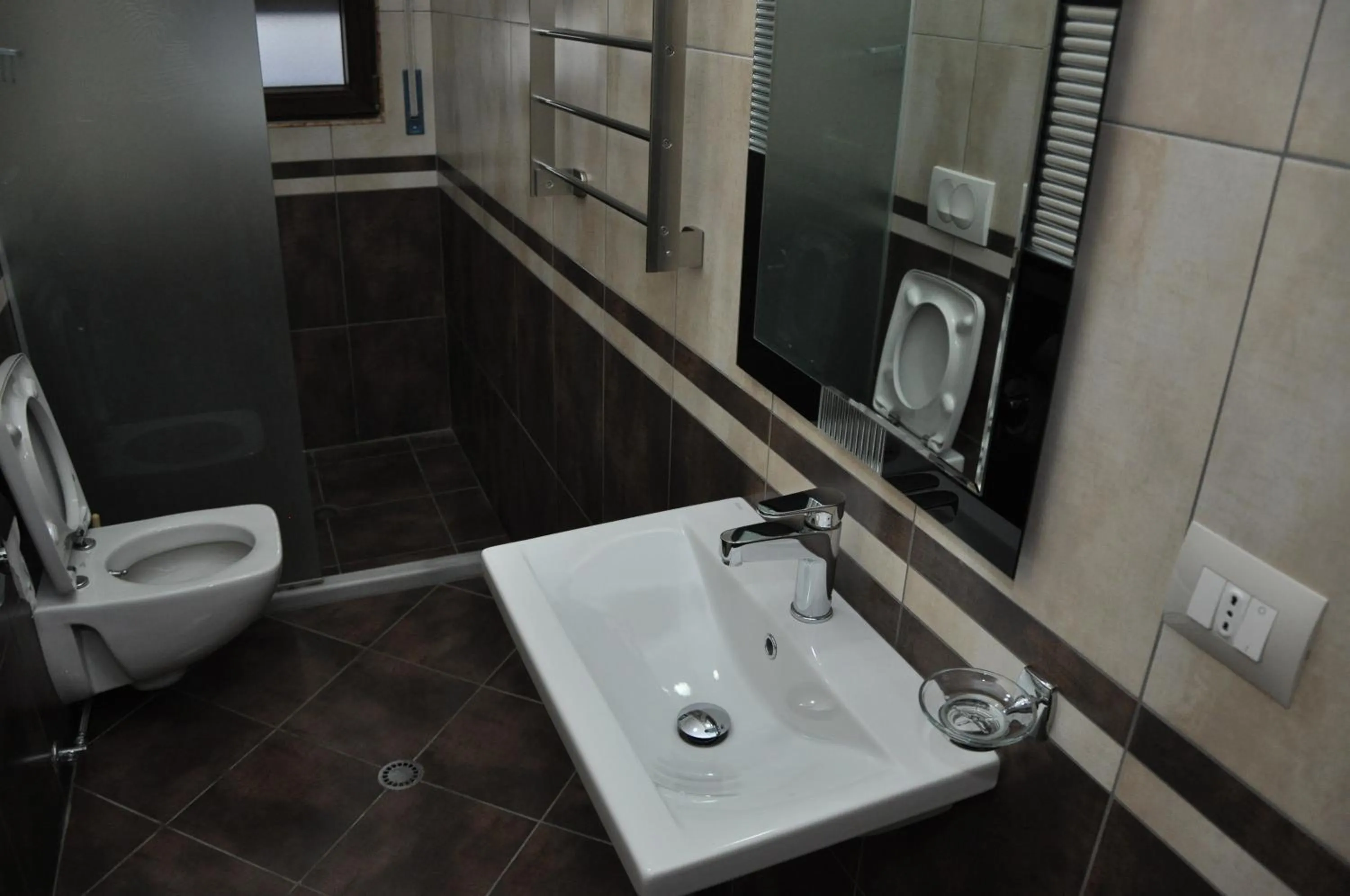 Bathroom in Sunrise Hotel Cameria