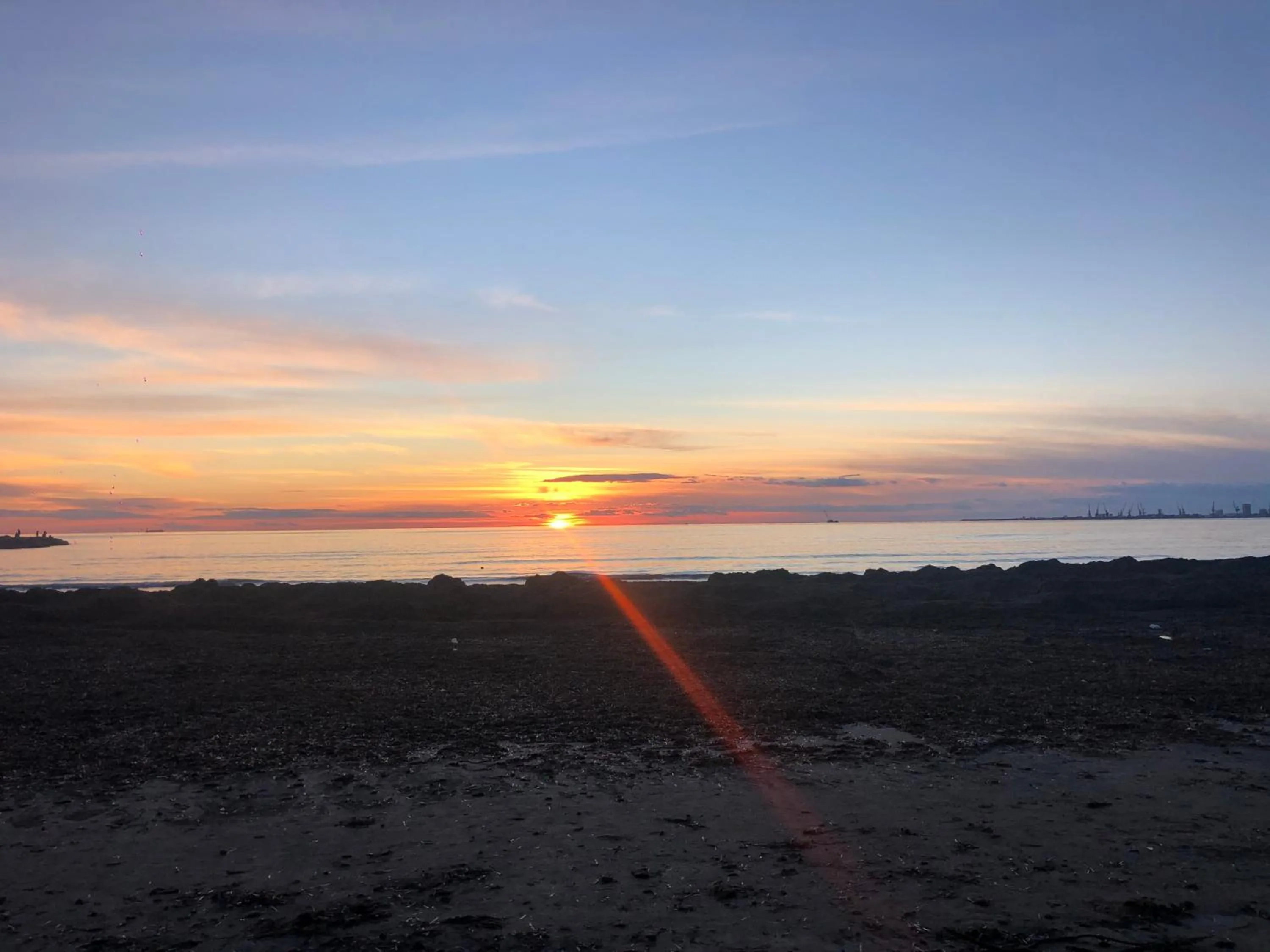 Sunset in Sunrise Hotel Cameria