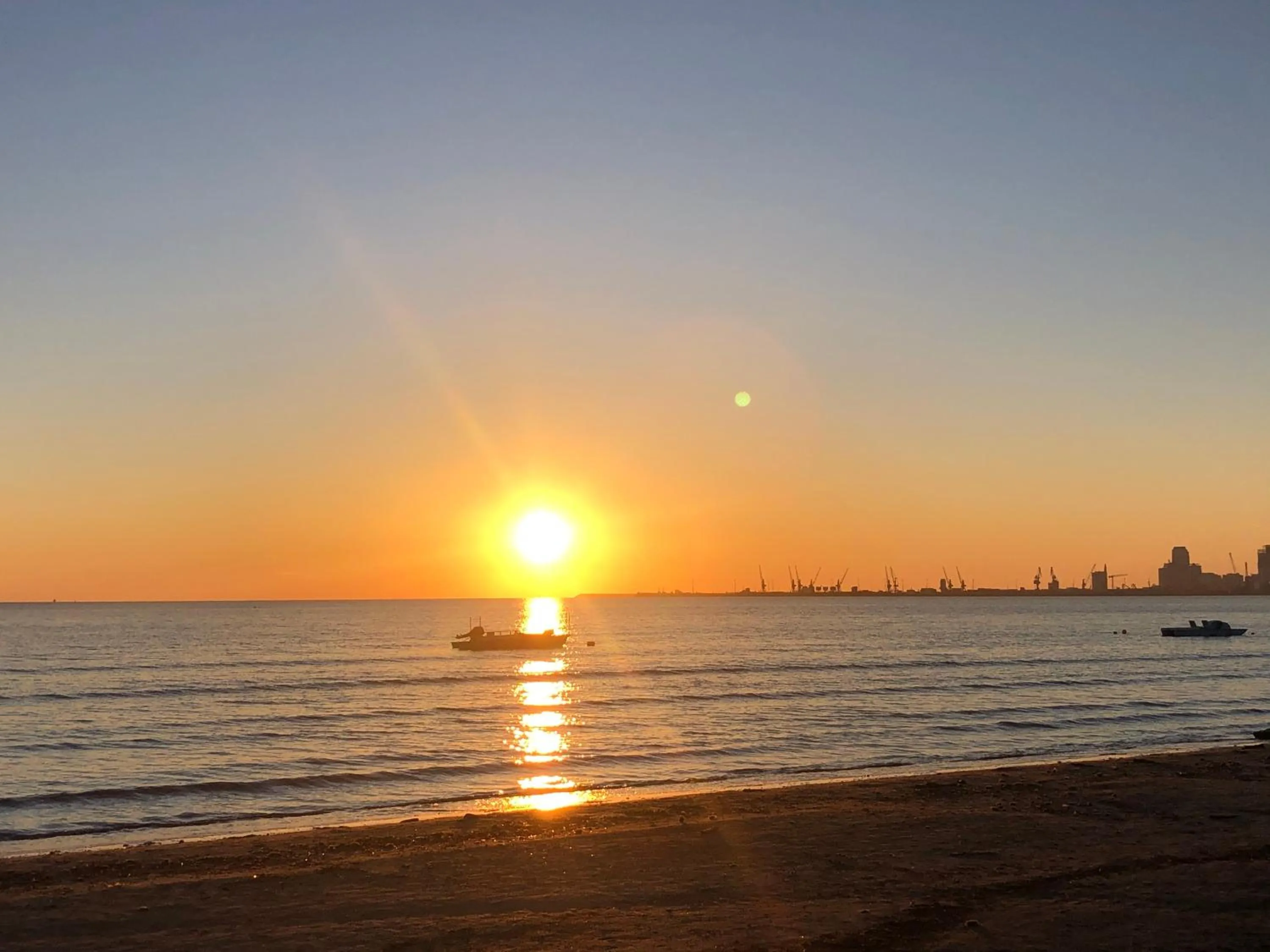 Sunset in Sunrise Hotel Cameria