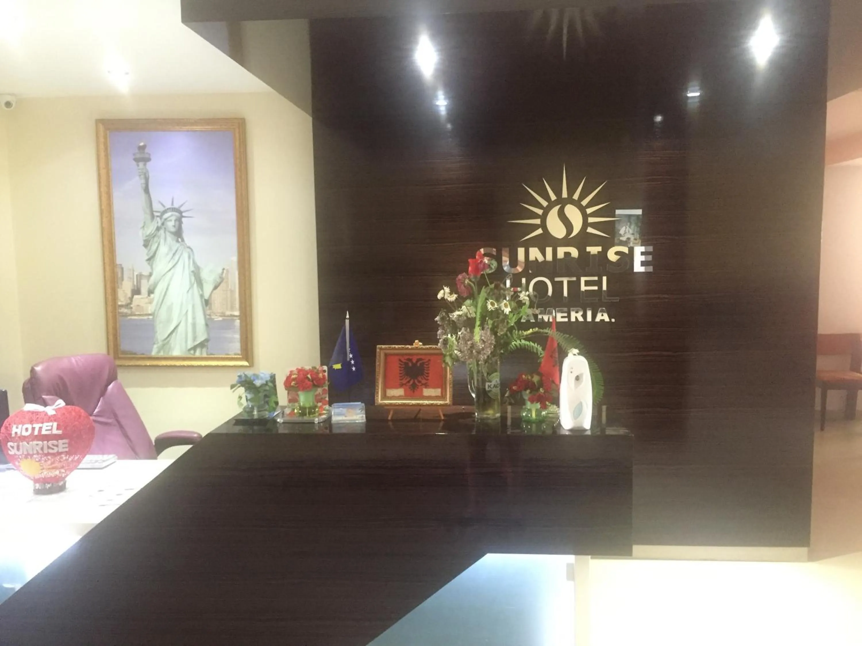 Lobby or reception in Sunrise Hotel Cameria