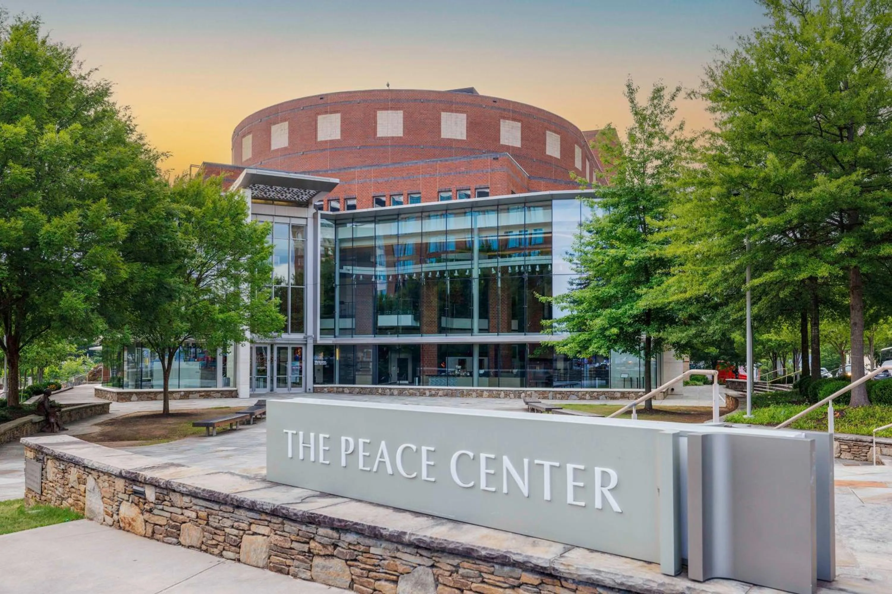 Property building in Hilton Greenville