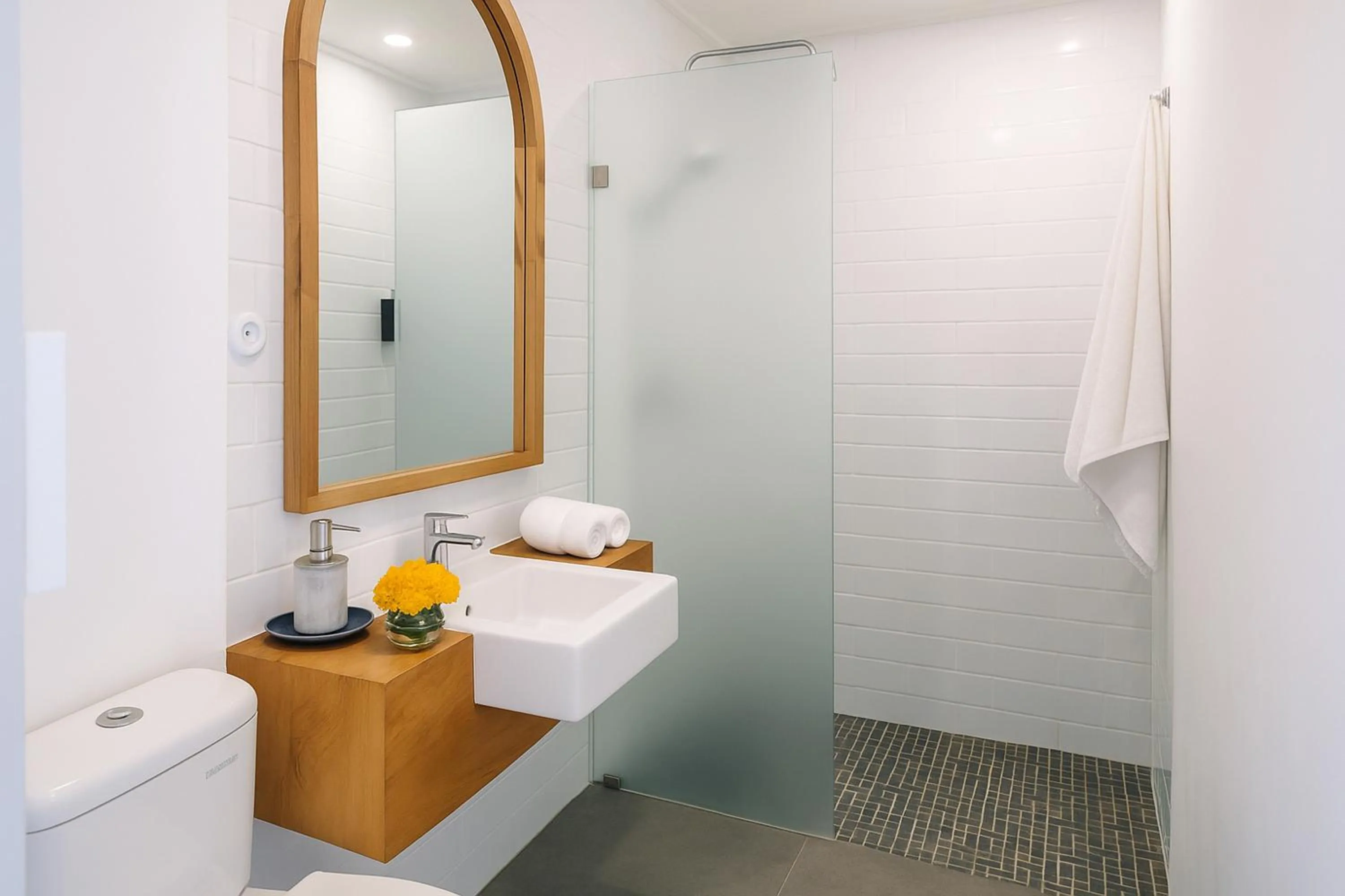 Shower in Ibus Beach Hotel