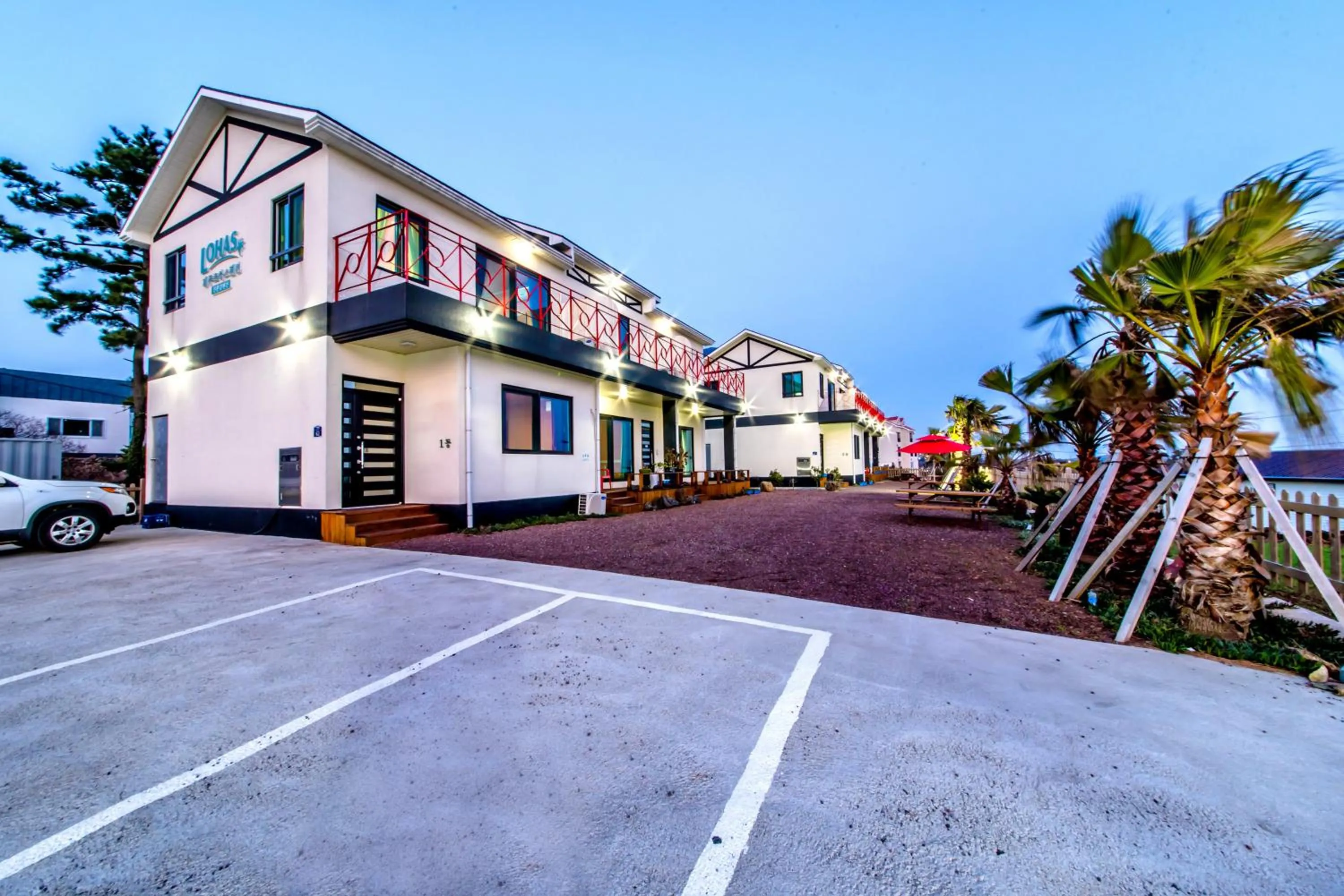 Property building in Lohas Pension