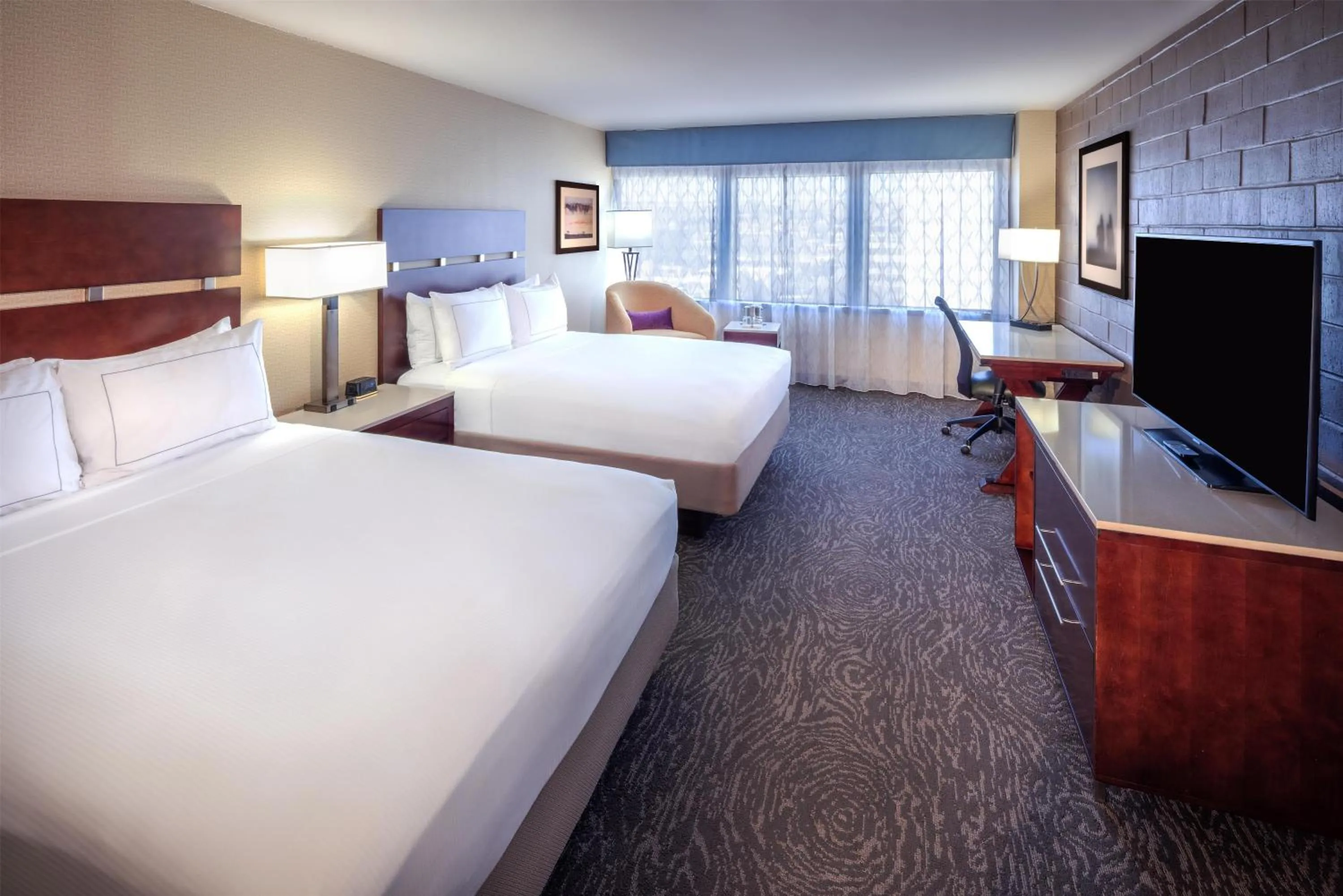 Bed in Doubletree By Hilton Billings