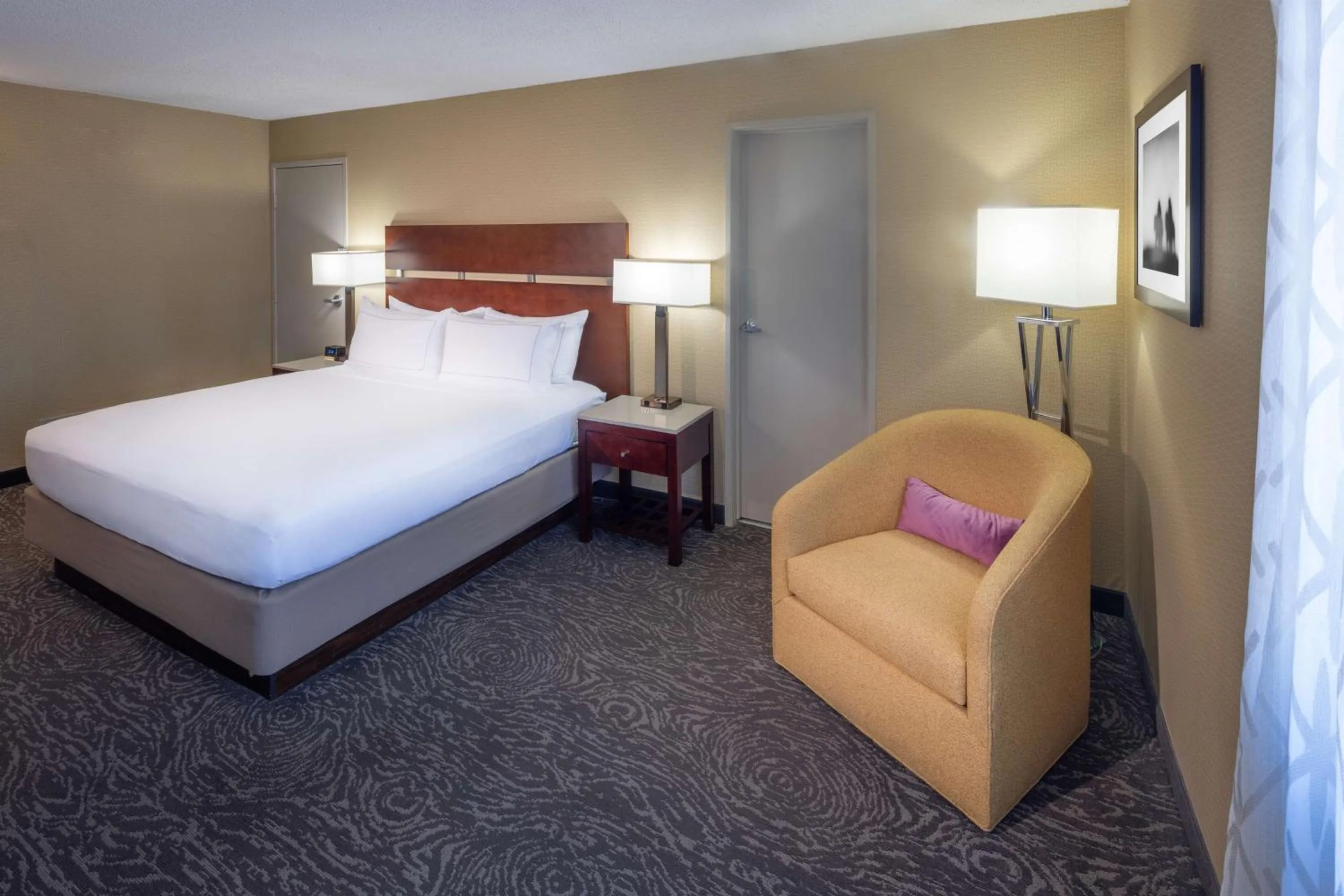 Bed in Doubletree By Hilton Billings