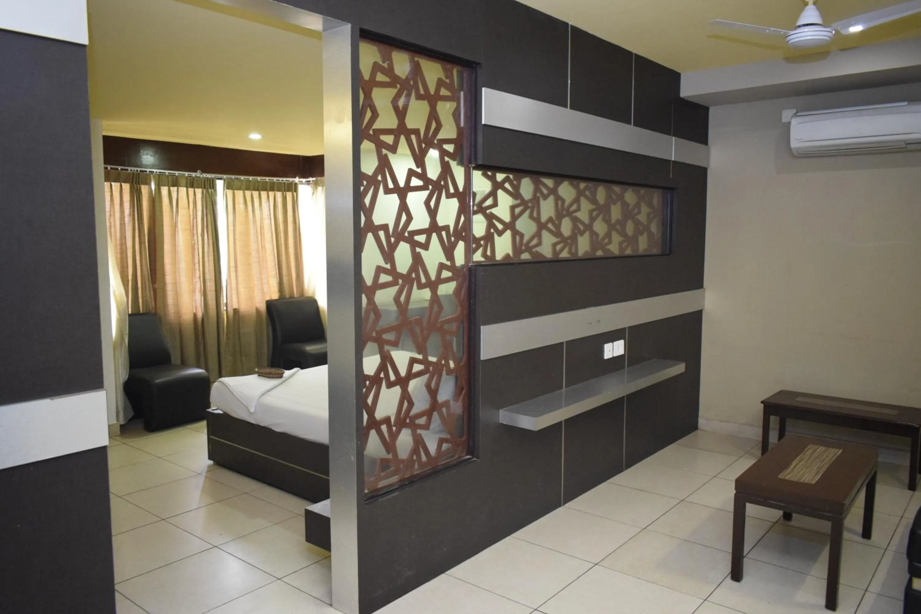 Bedroom, Bed in Devis Grand
