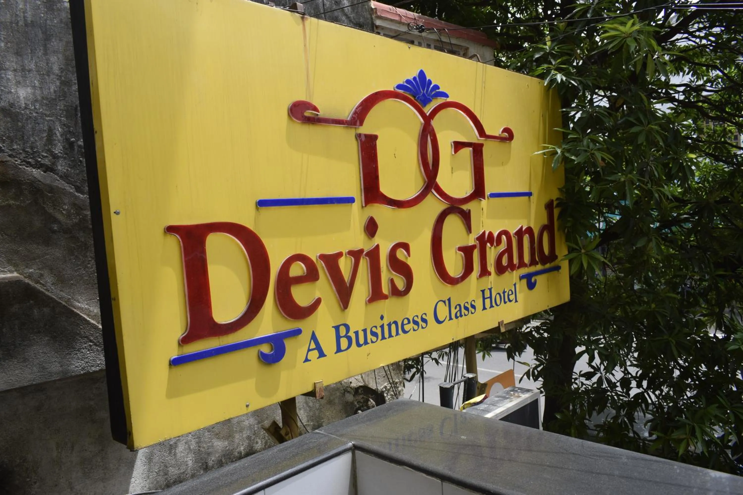 Property logo or sign in Devis Grand