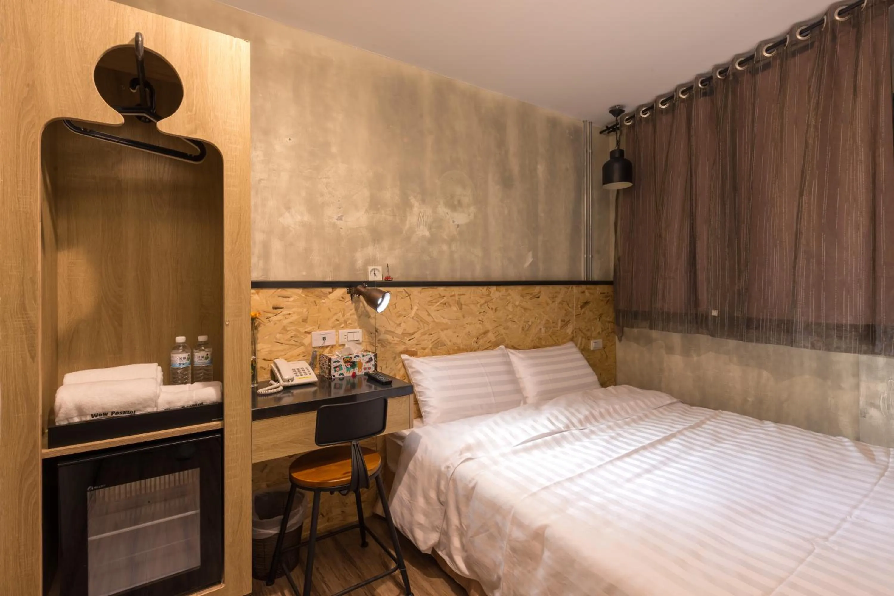 Bedroom, Bed in Beimen WOW Poshtel