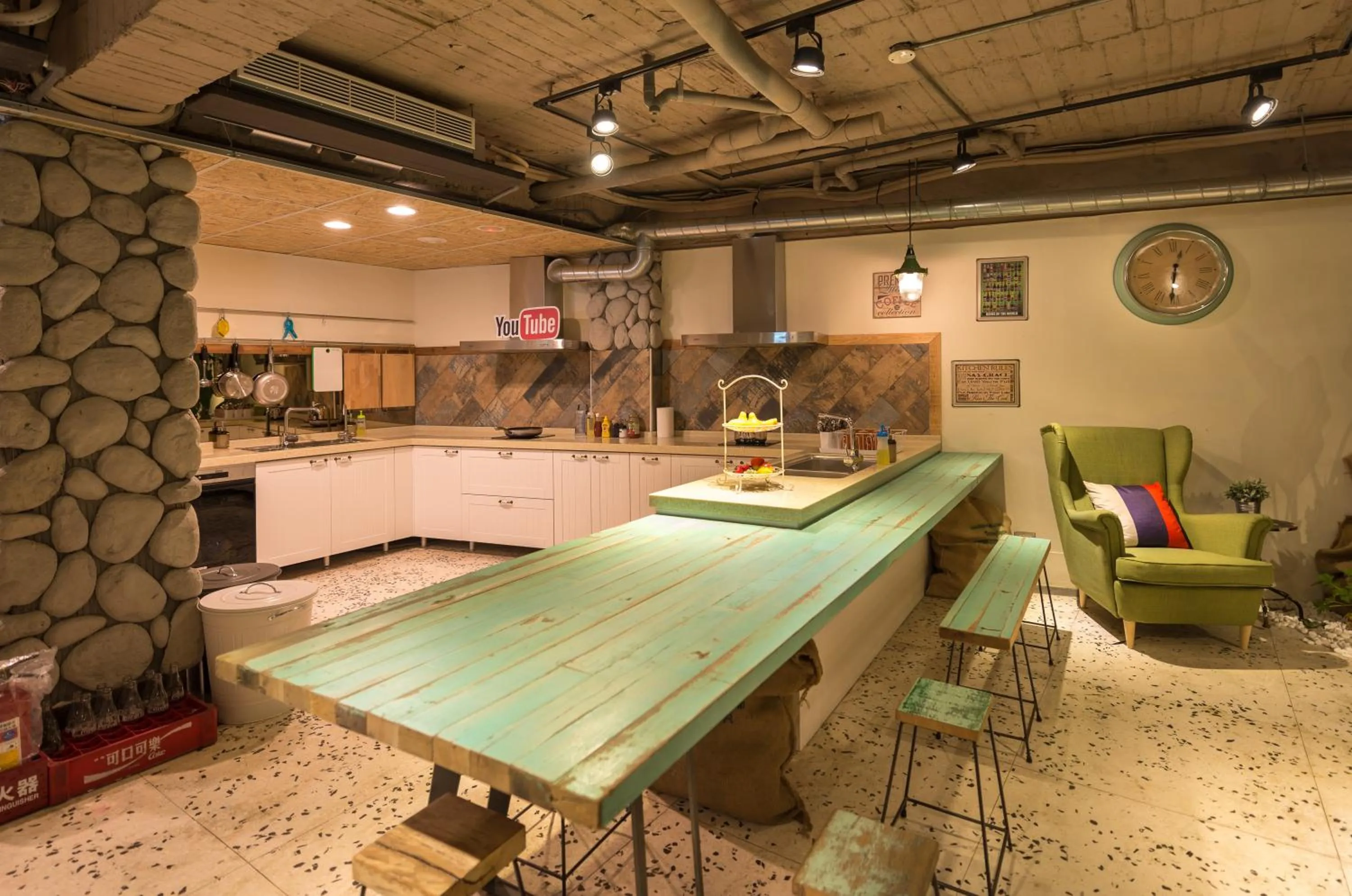 Kitchen or kitchenette in Beimen WOW Poshtel