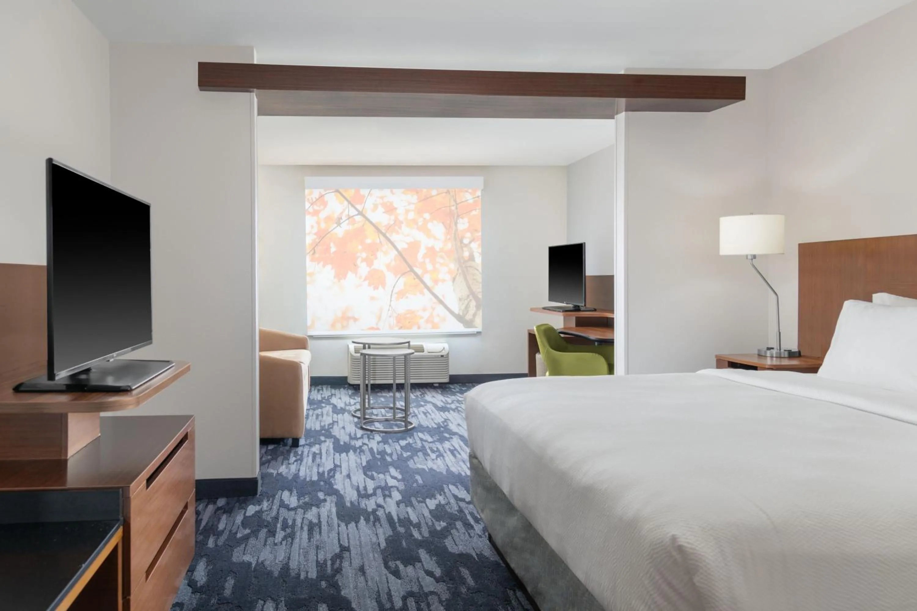 Bedroom, Bed in Fairfield Inn & Suites by Marriott Martinsburg