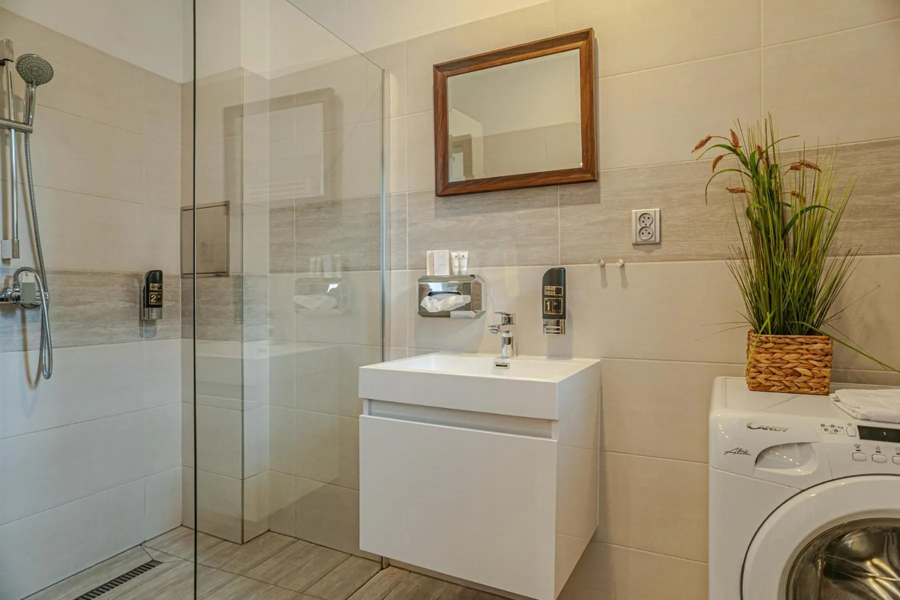 STING Boutique Apartments