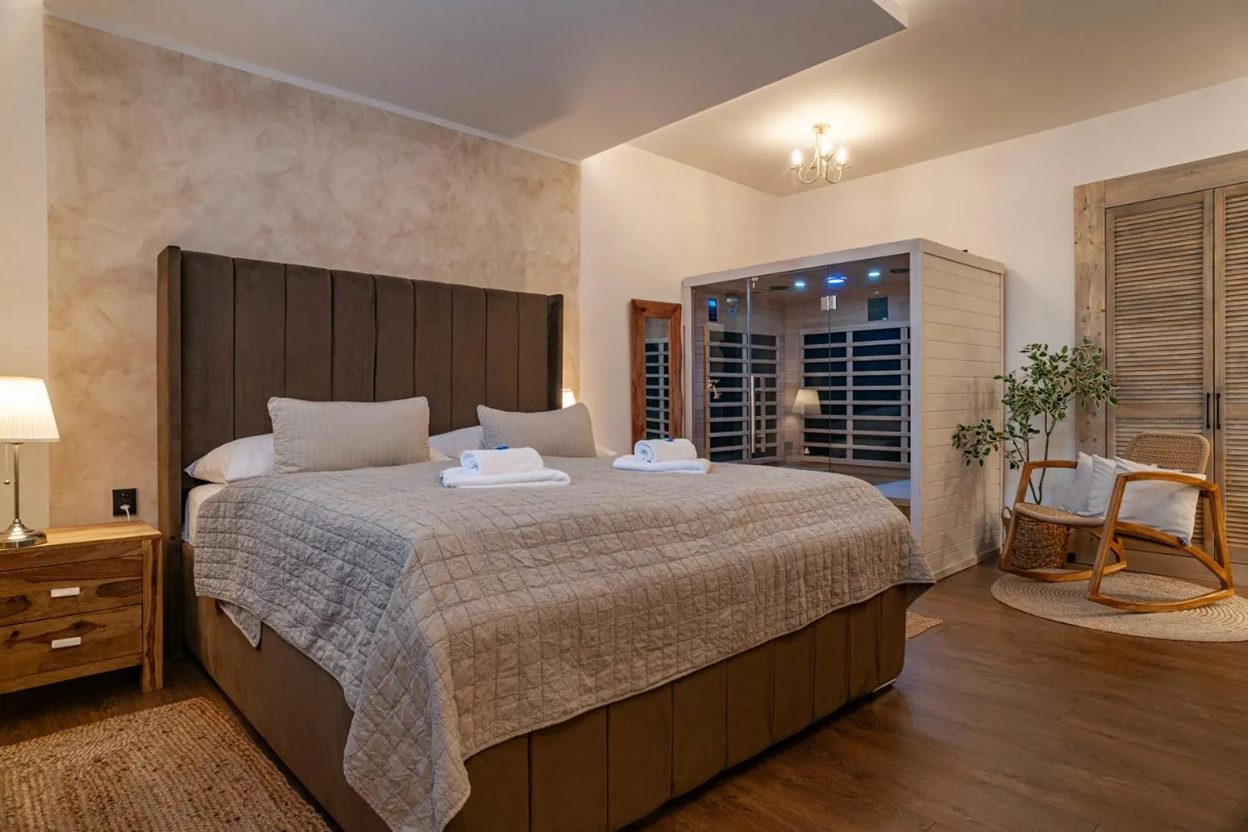 Bed in STING Boutique Apartments