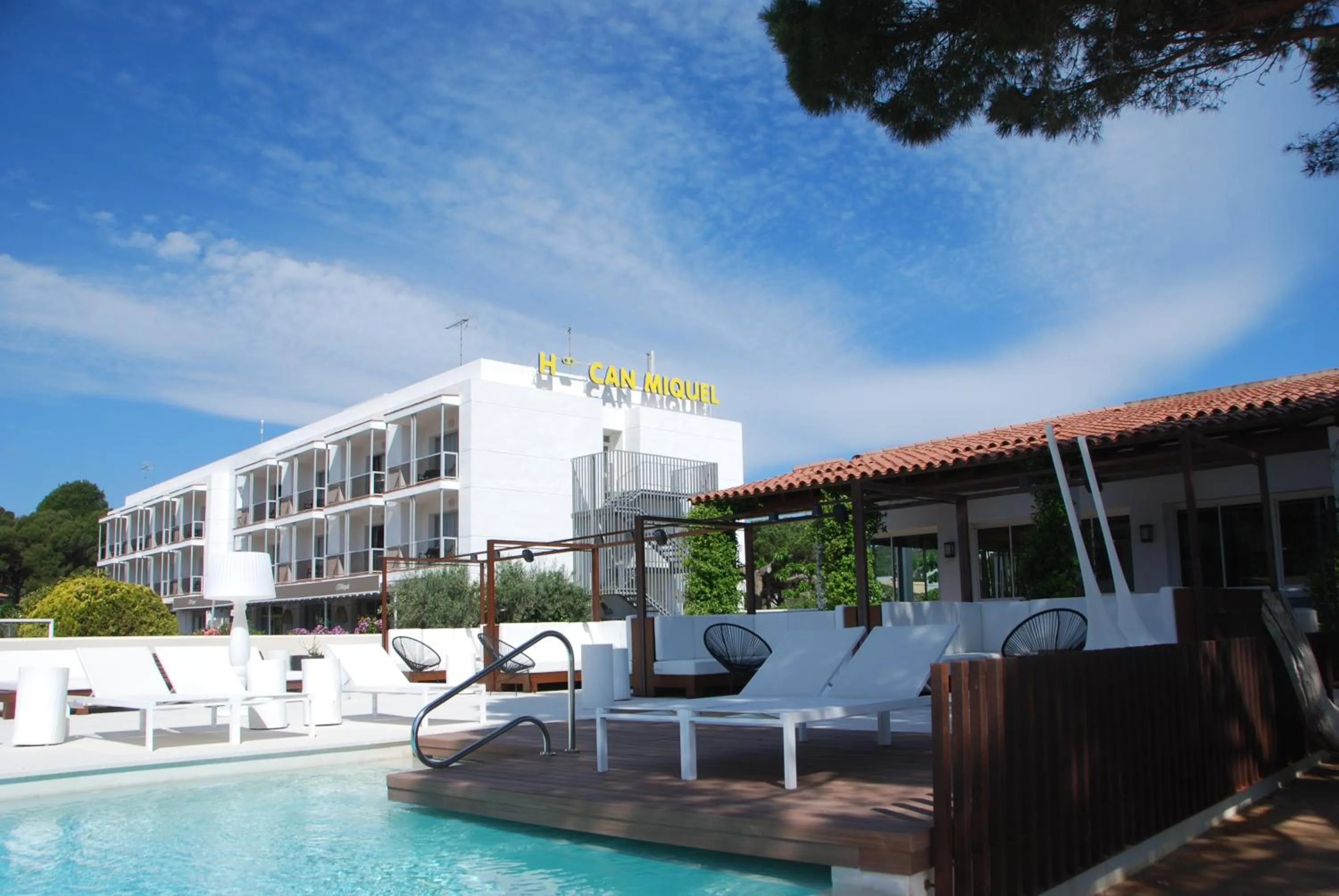 Facade/entrance in Can Miquel