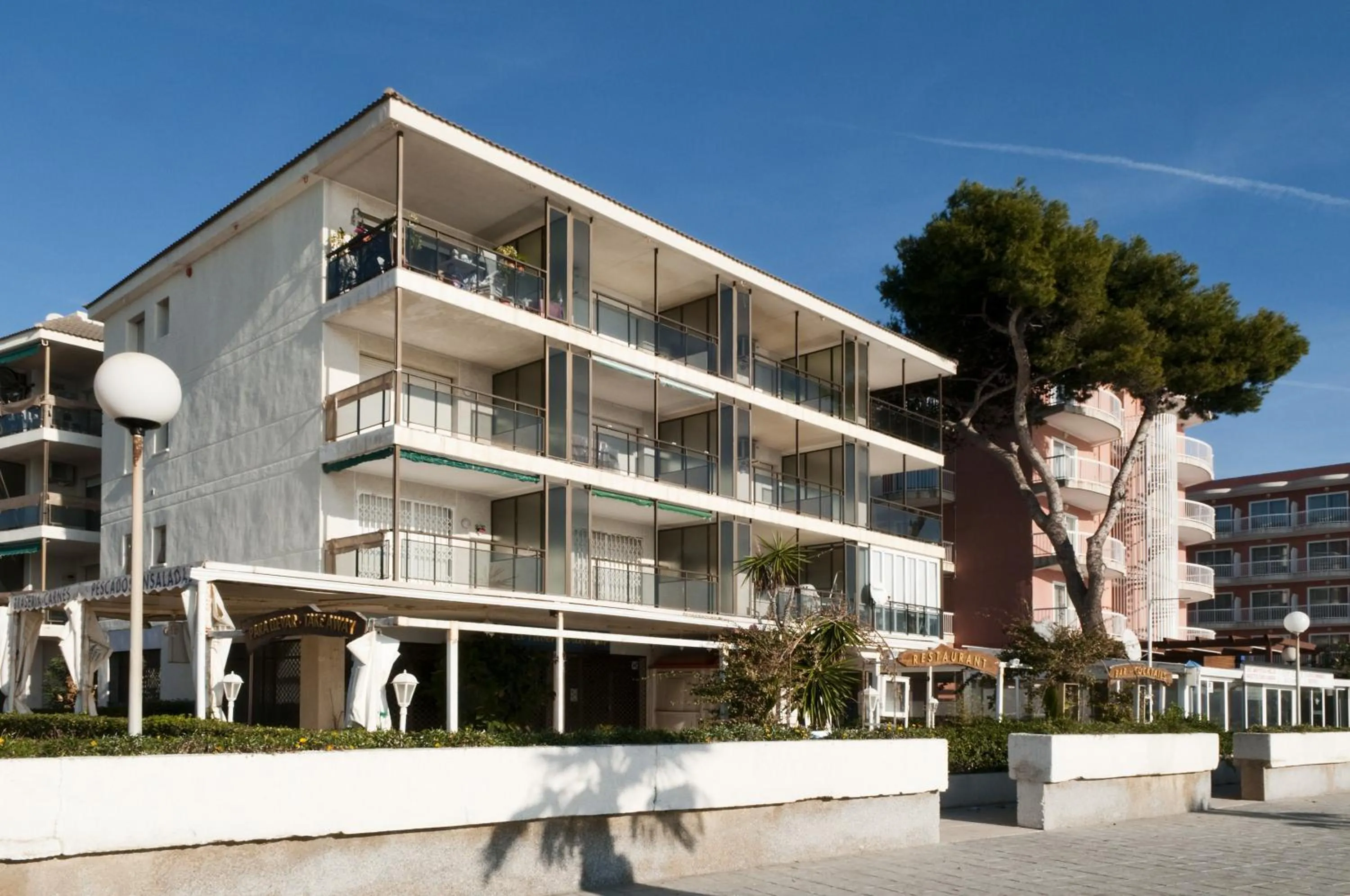 Facade/entrance in Apartamentos Turísticos Augustus
