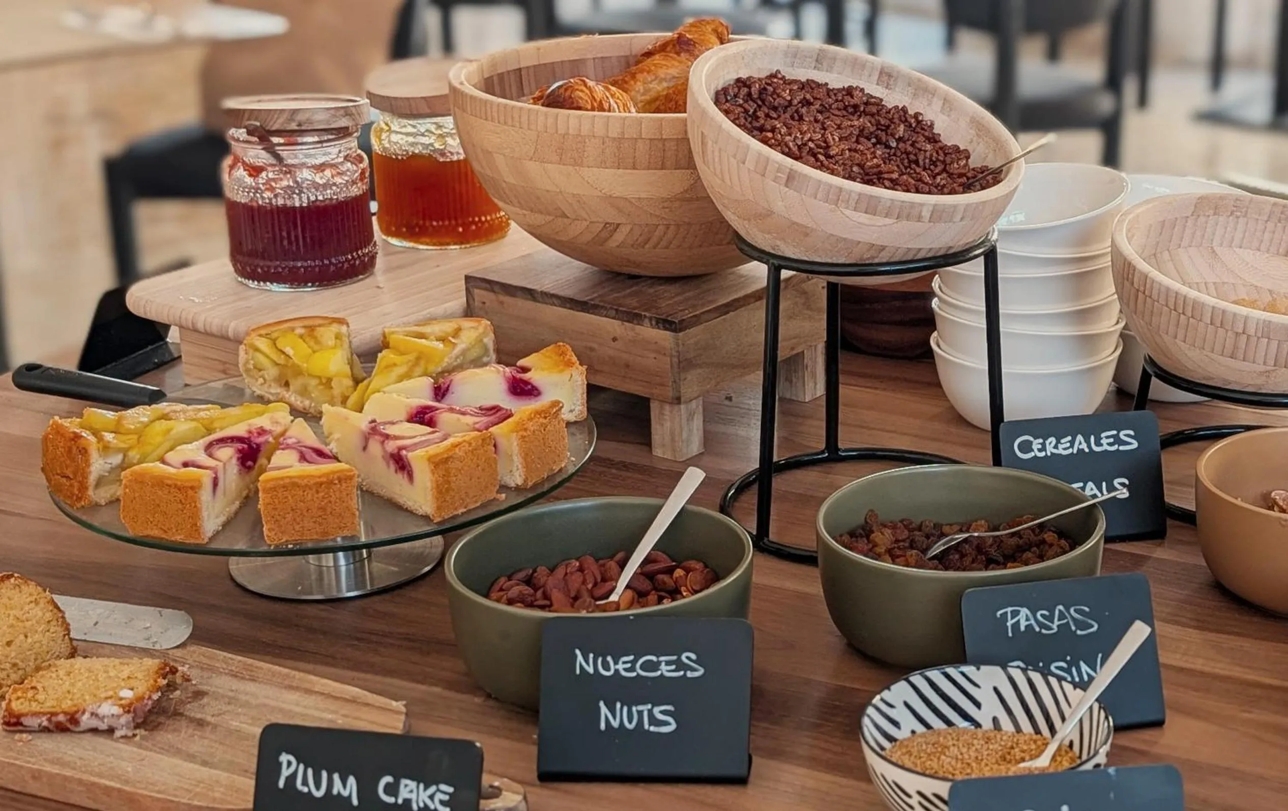 Buffet breakfast in Hotel Medium Montecarlo