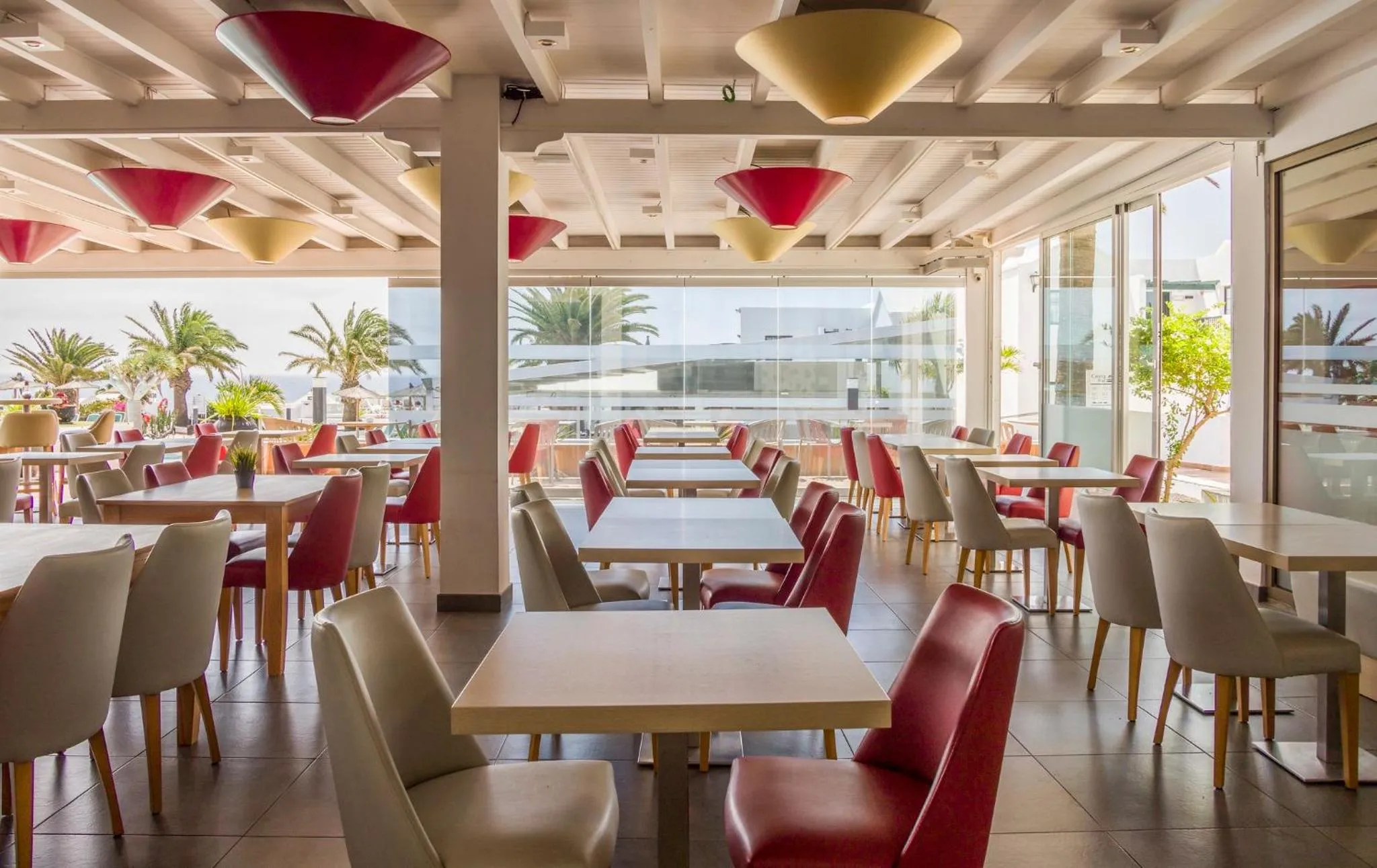 Restaurant/places to eat in ILUNION Costa Sal Lanzarote