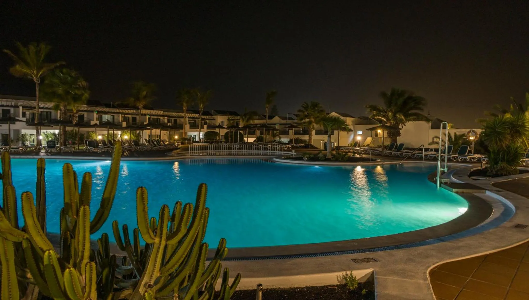 Swimming pool in ILUNION Costa Sal Lanzarote