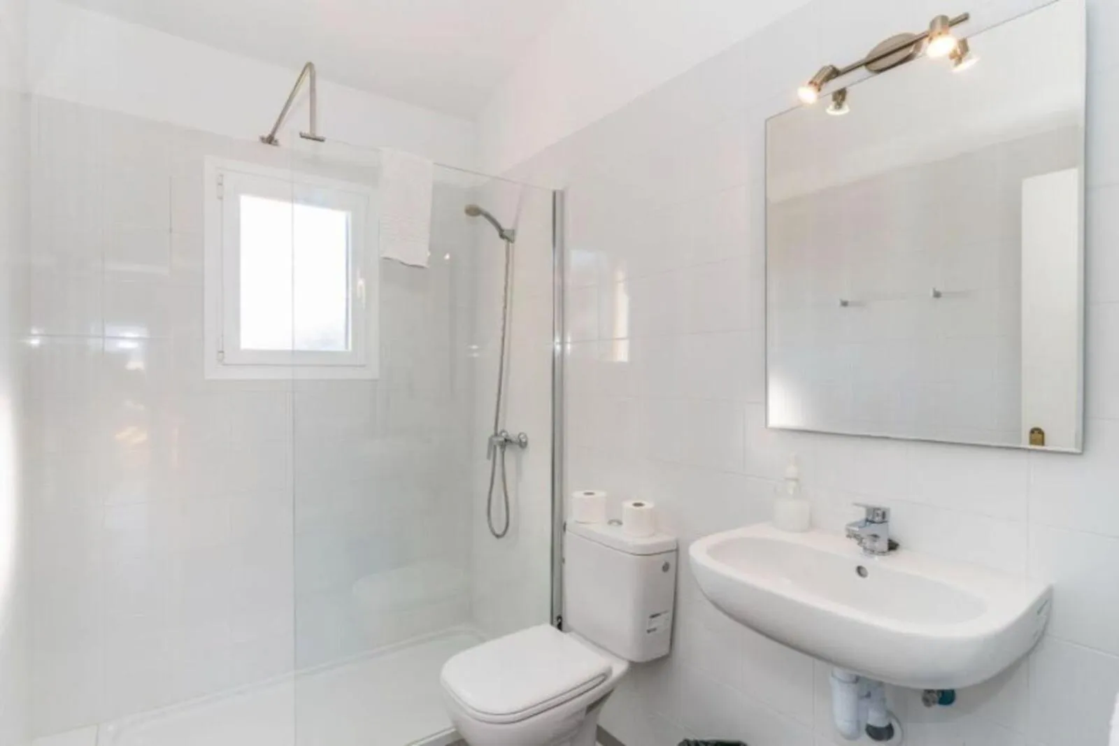 Bathroom in Apartamentos Ses Anneres