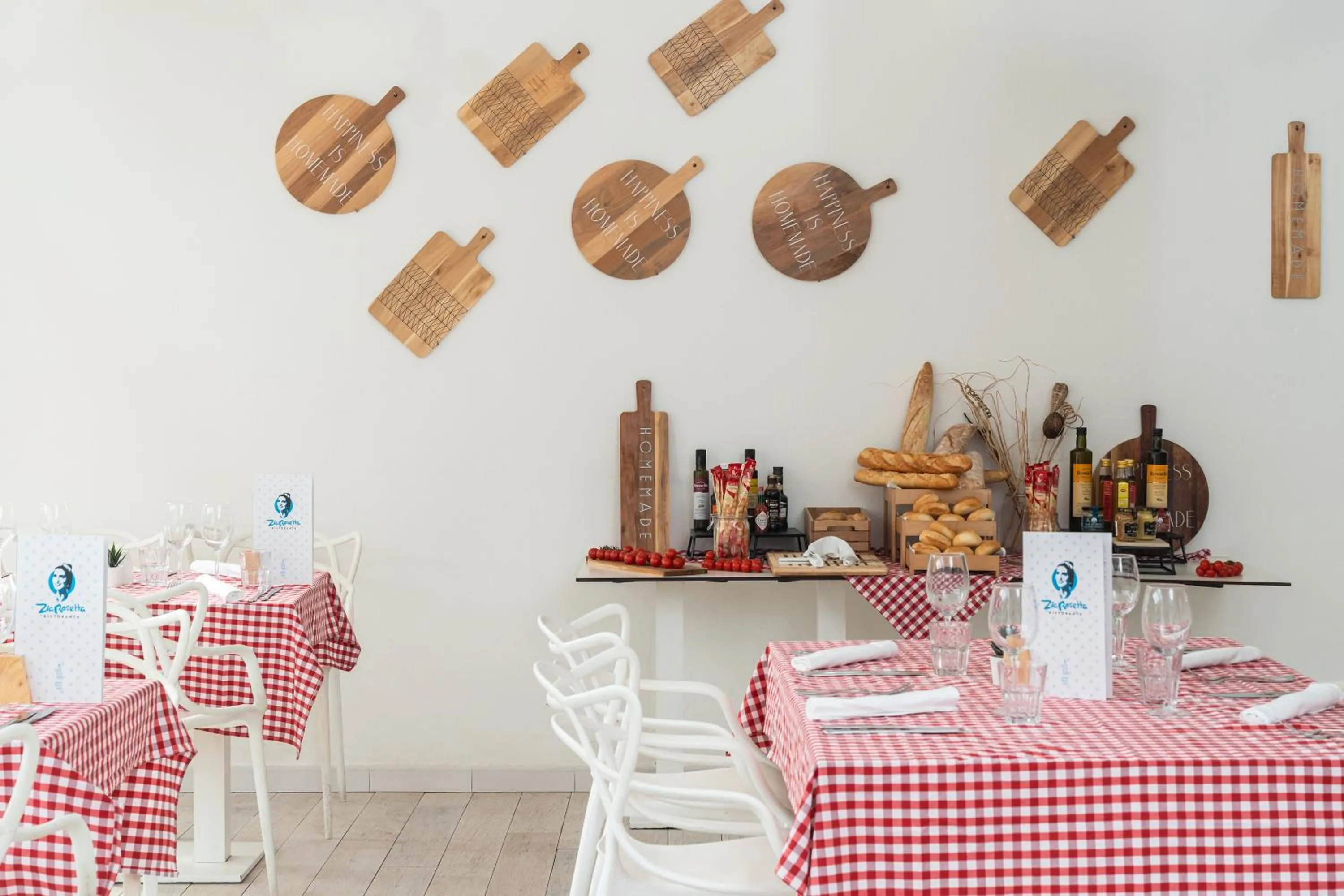 Restaurant/places to eat in FERGUS Club Europa