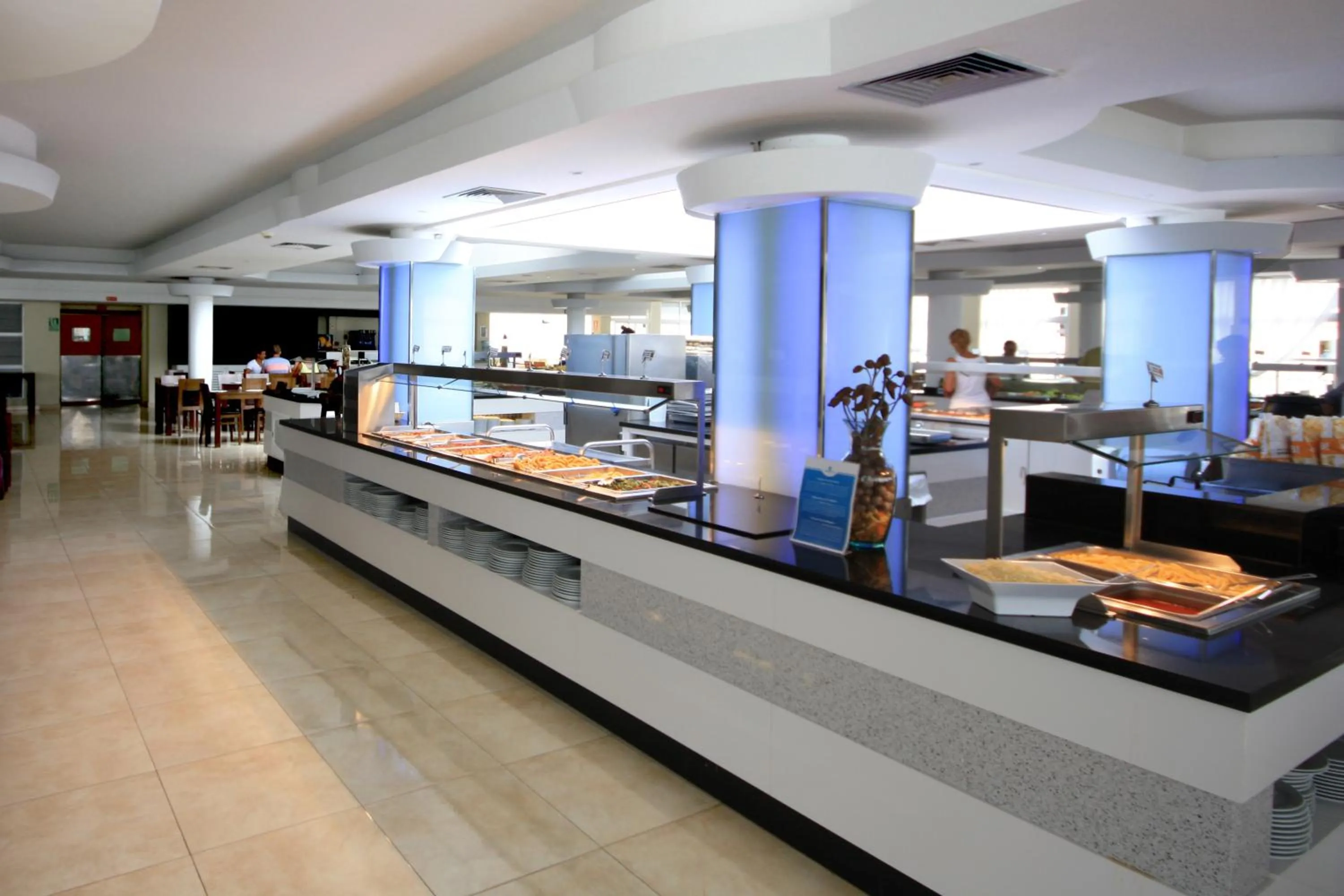 Restaurant/places to eat in FERGUS Club Europa