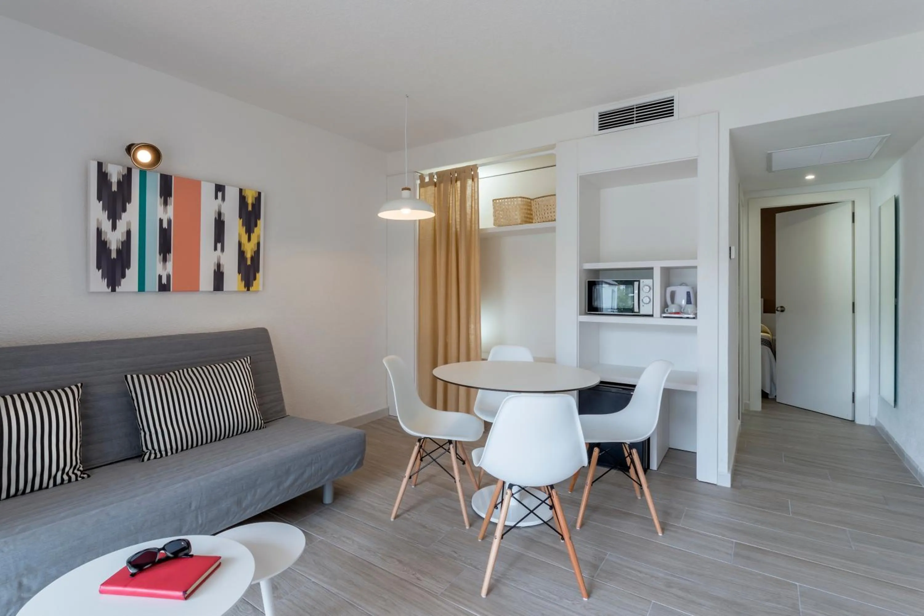 Photo of the whole room in FERGUS Club Europa