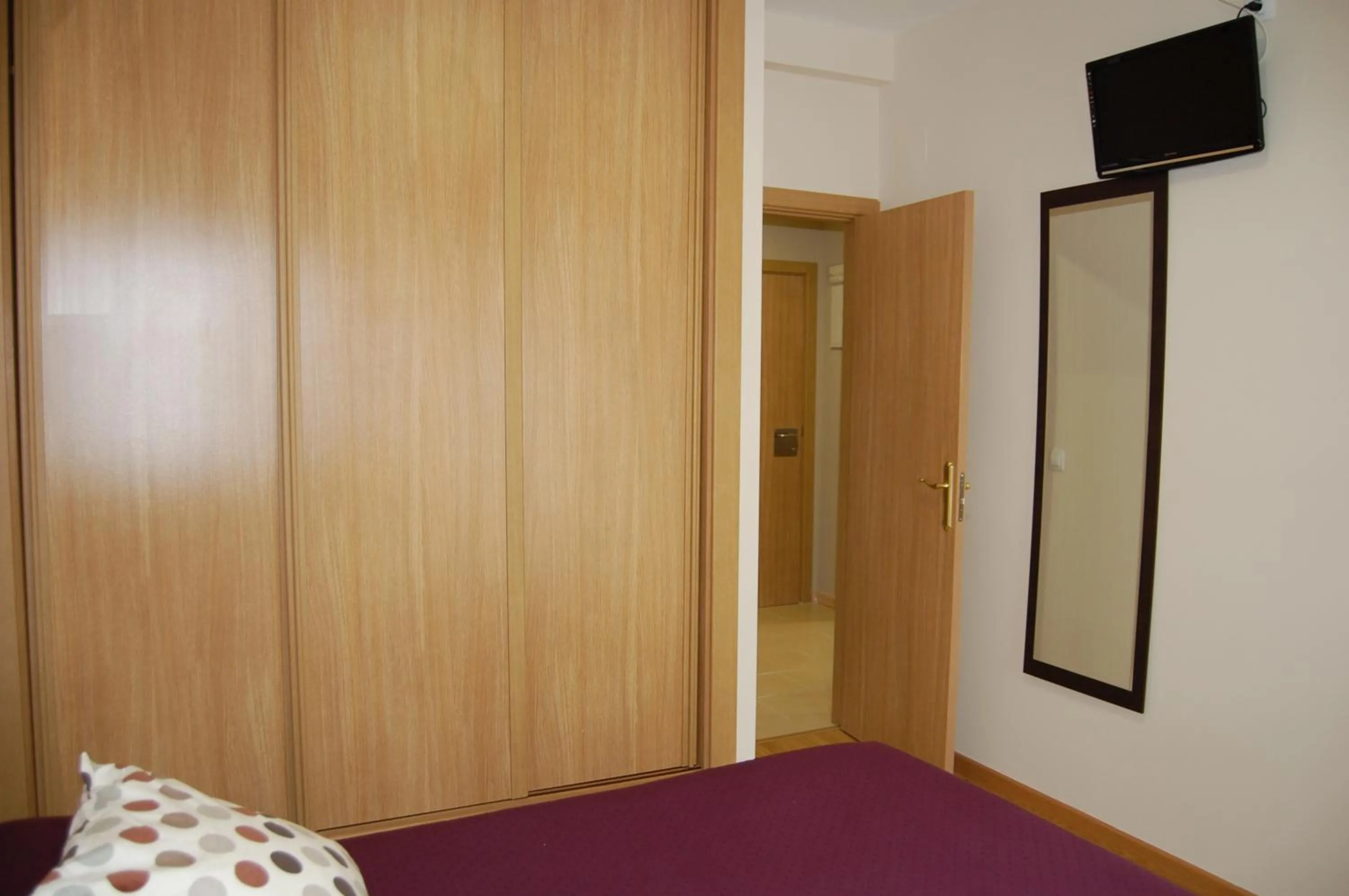 TV and multimedia, Bed in Aparthotel Encasa