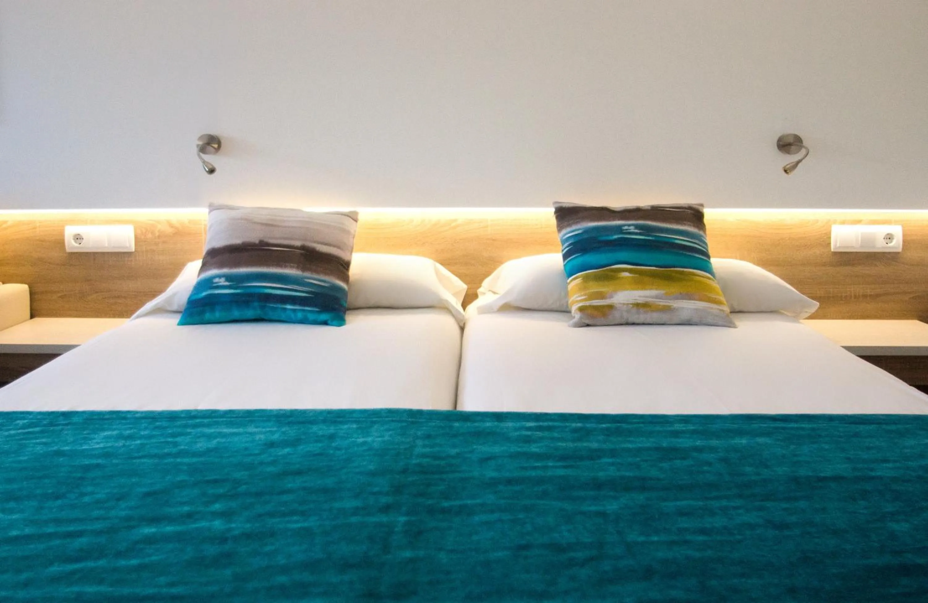 Bedroom, Bed in Globales Panamá - Adults Only