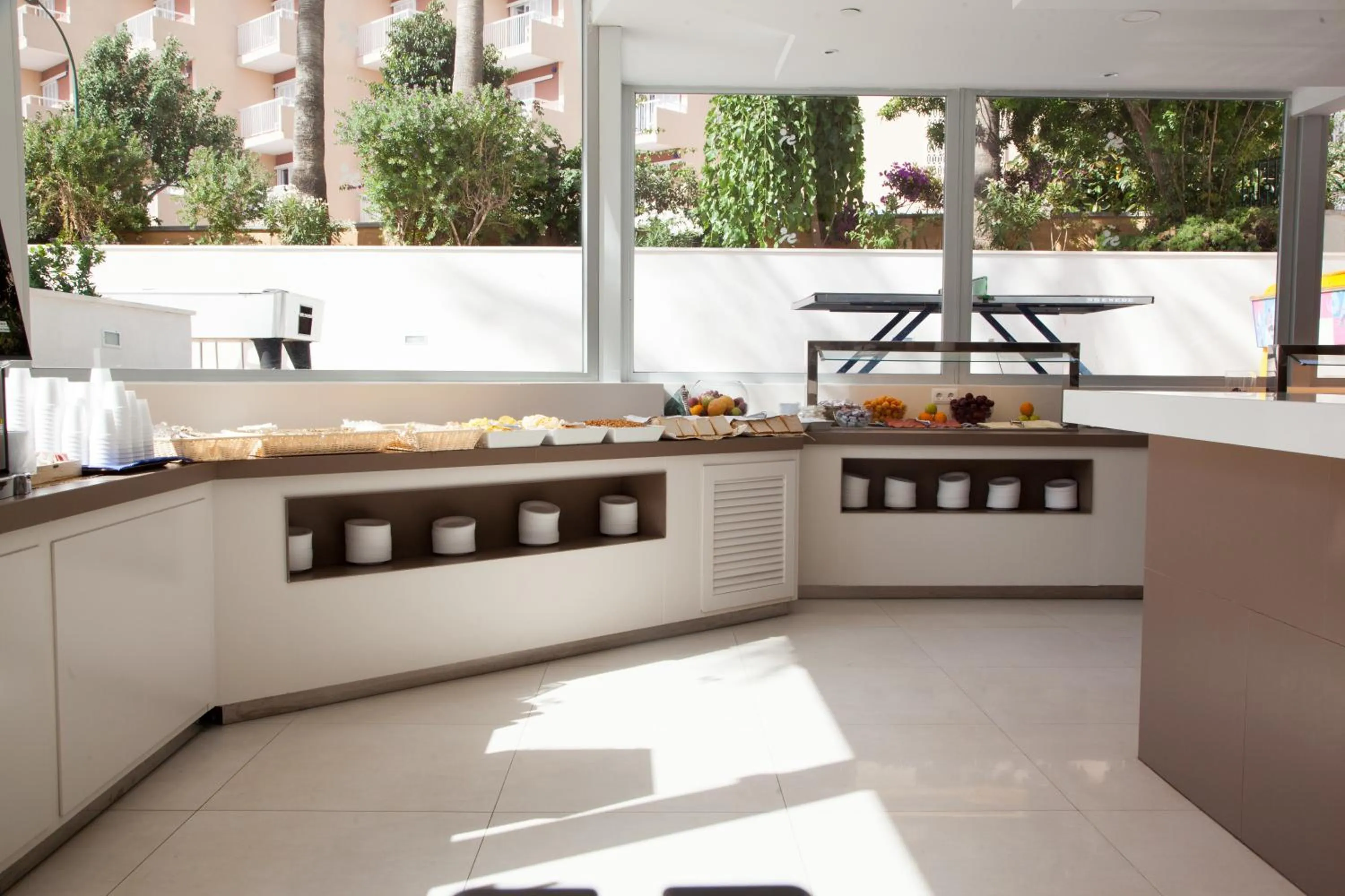 Food in Globales Panamá - Adults Only