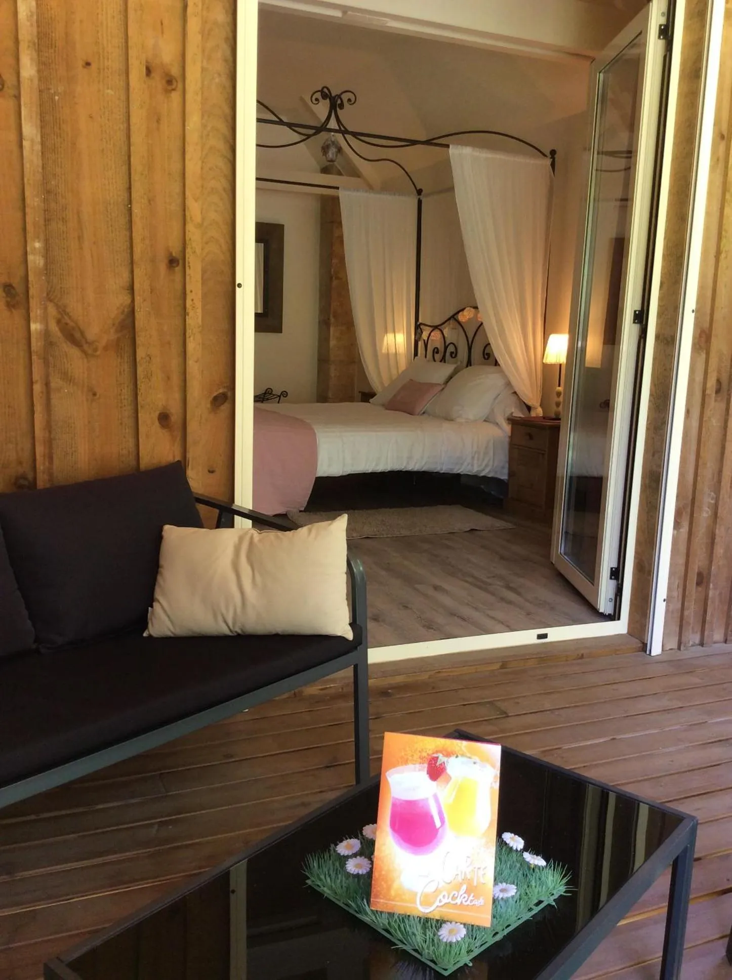 Patio, Bed in Le Moulin du Porteil