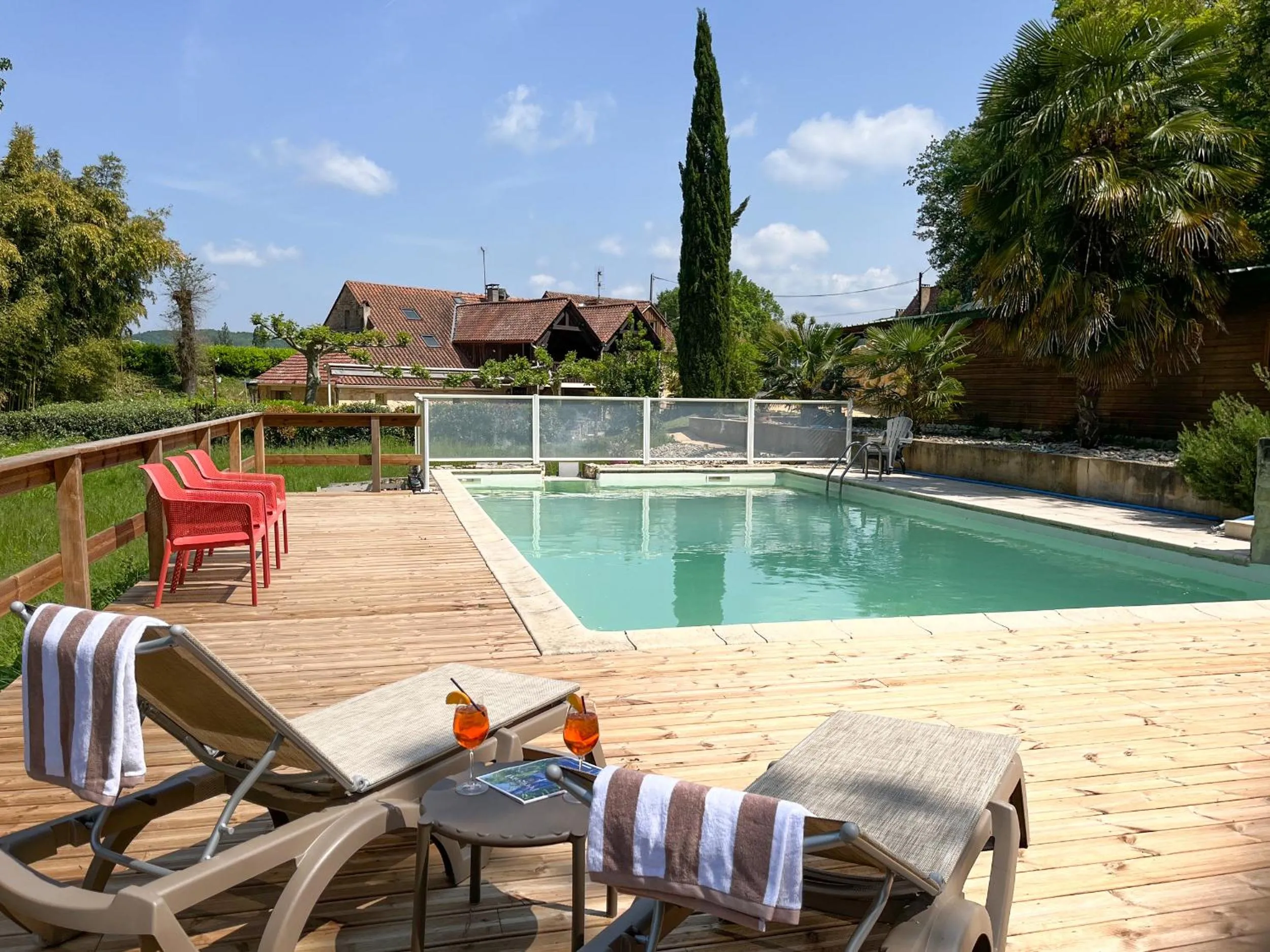 Swimming pool in Le Moulin du Porteil