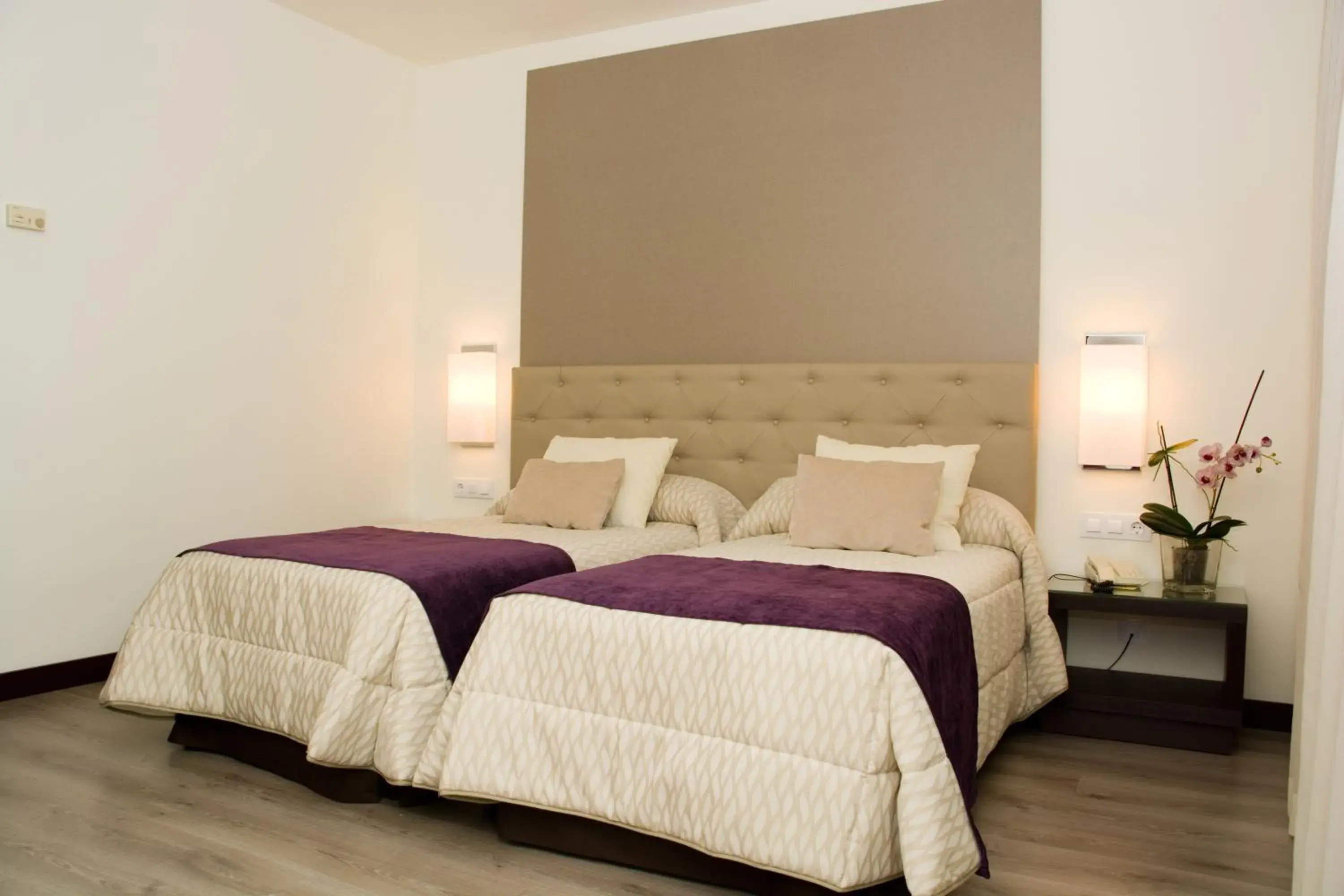 Superior Double Room with Balcony two beds in Hotel Complejo París Superior Double Room with Balcony two beds in Hotel Complejo París