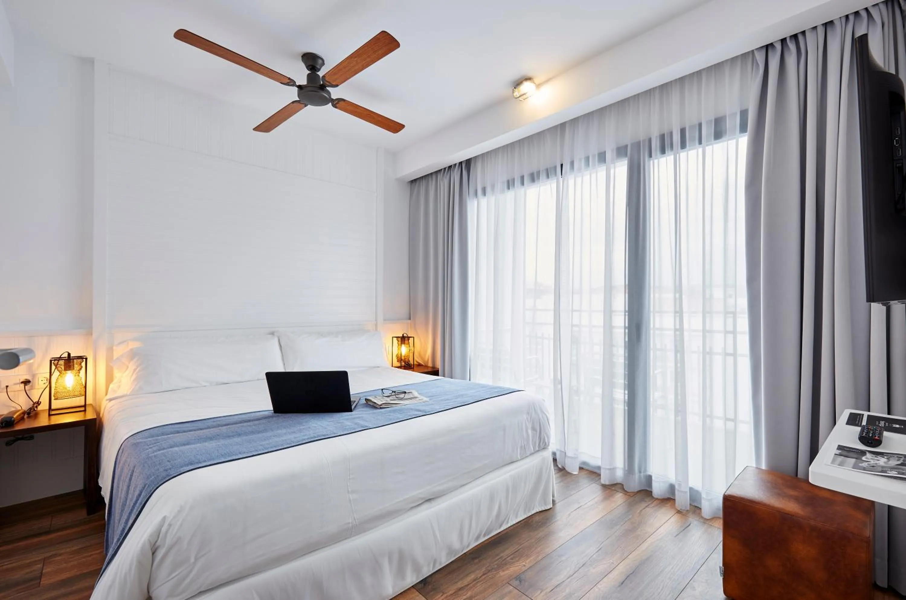 Balcony/Terrace, Bed in Gran Hotel Flamingo-Adults Only older 18 years old