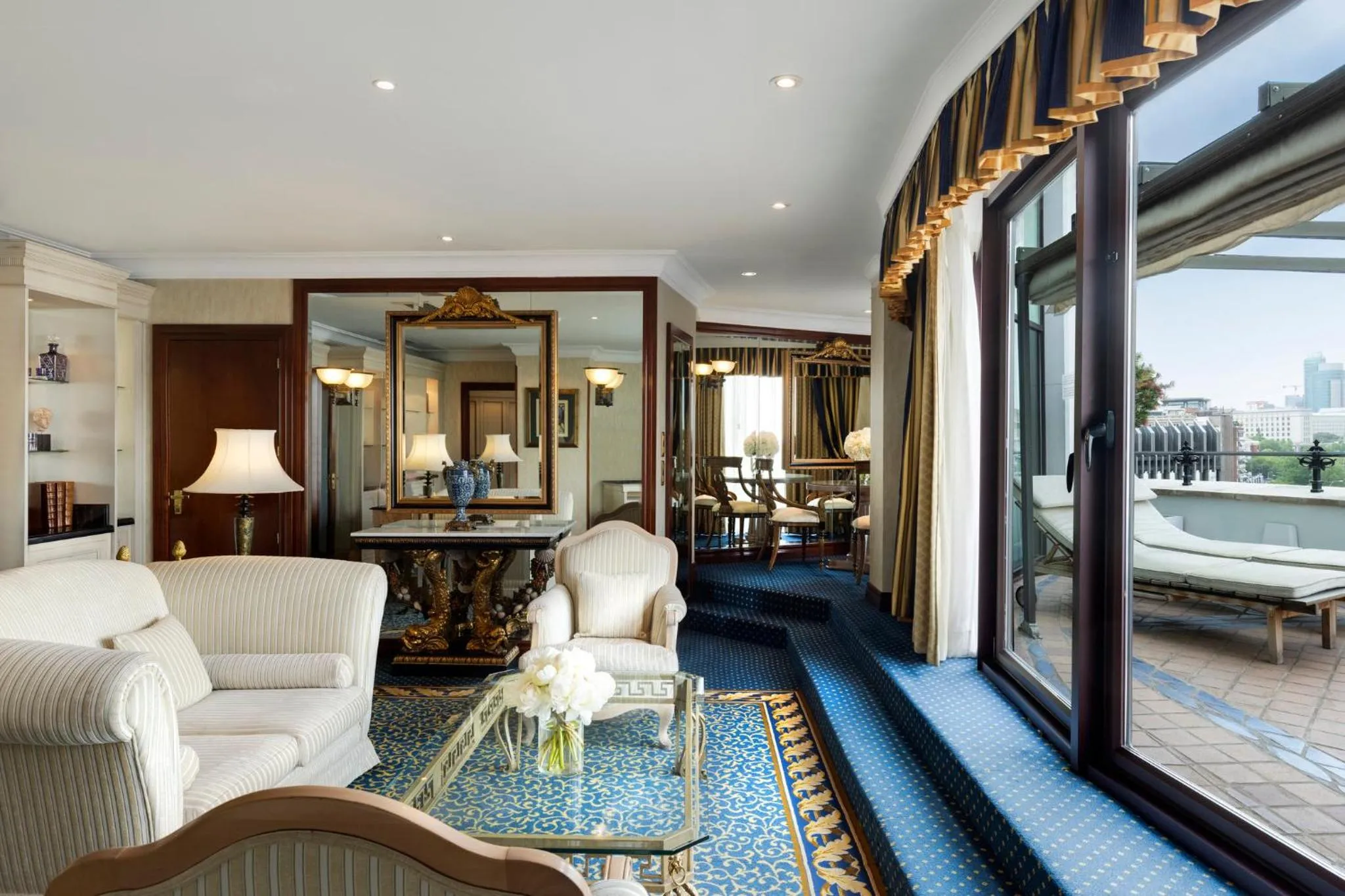 Photo of the whole room in InterContinental Madrid by IHG