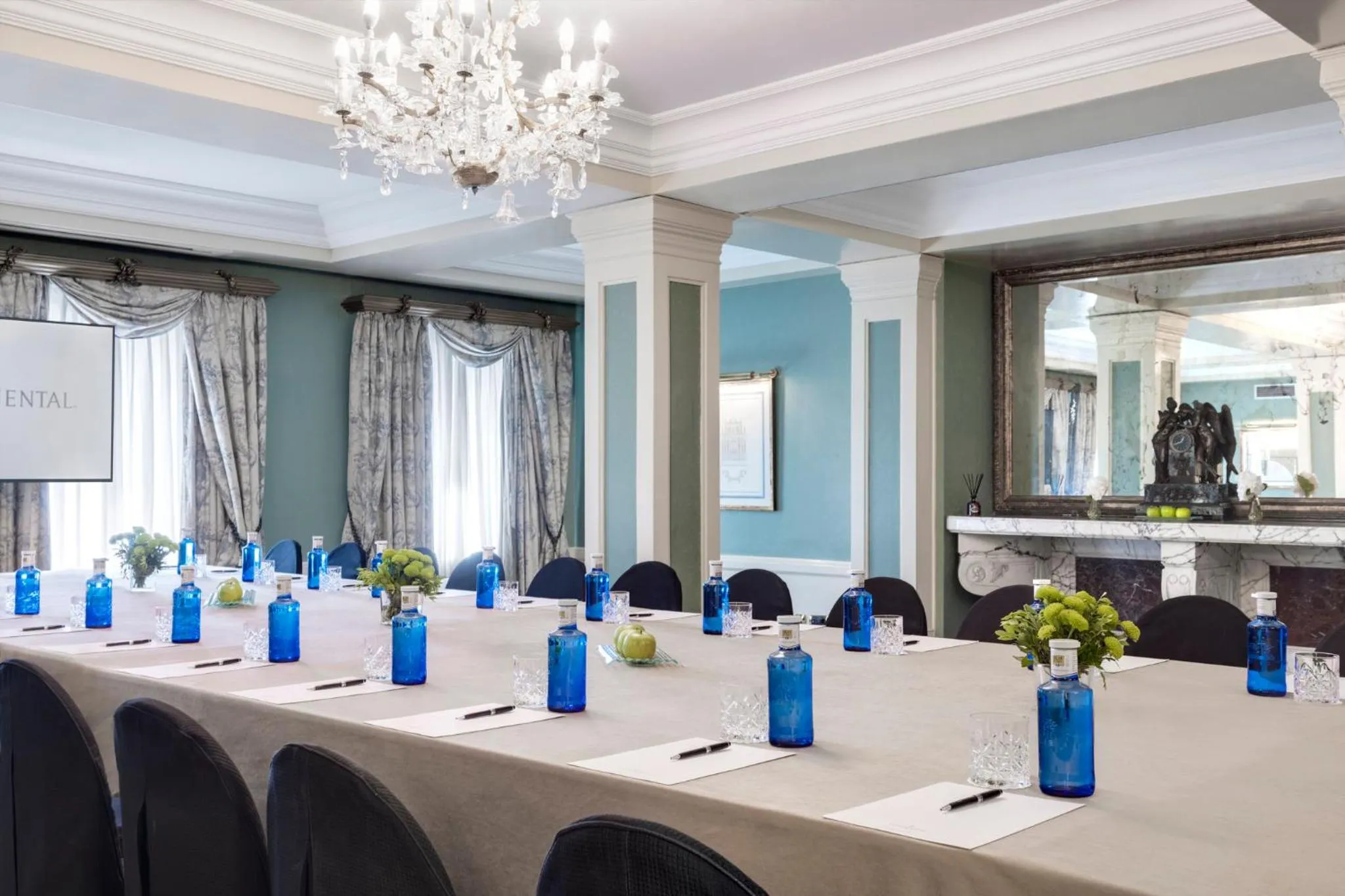 Meeting/conference room in InterContinental Madrid by IHG