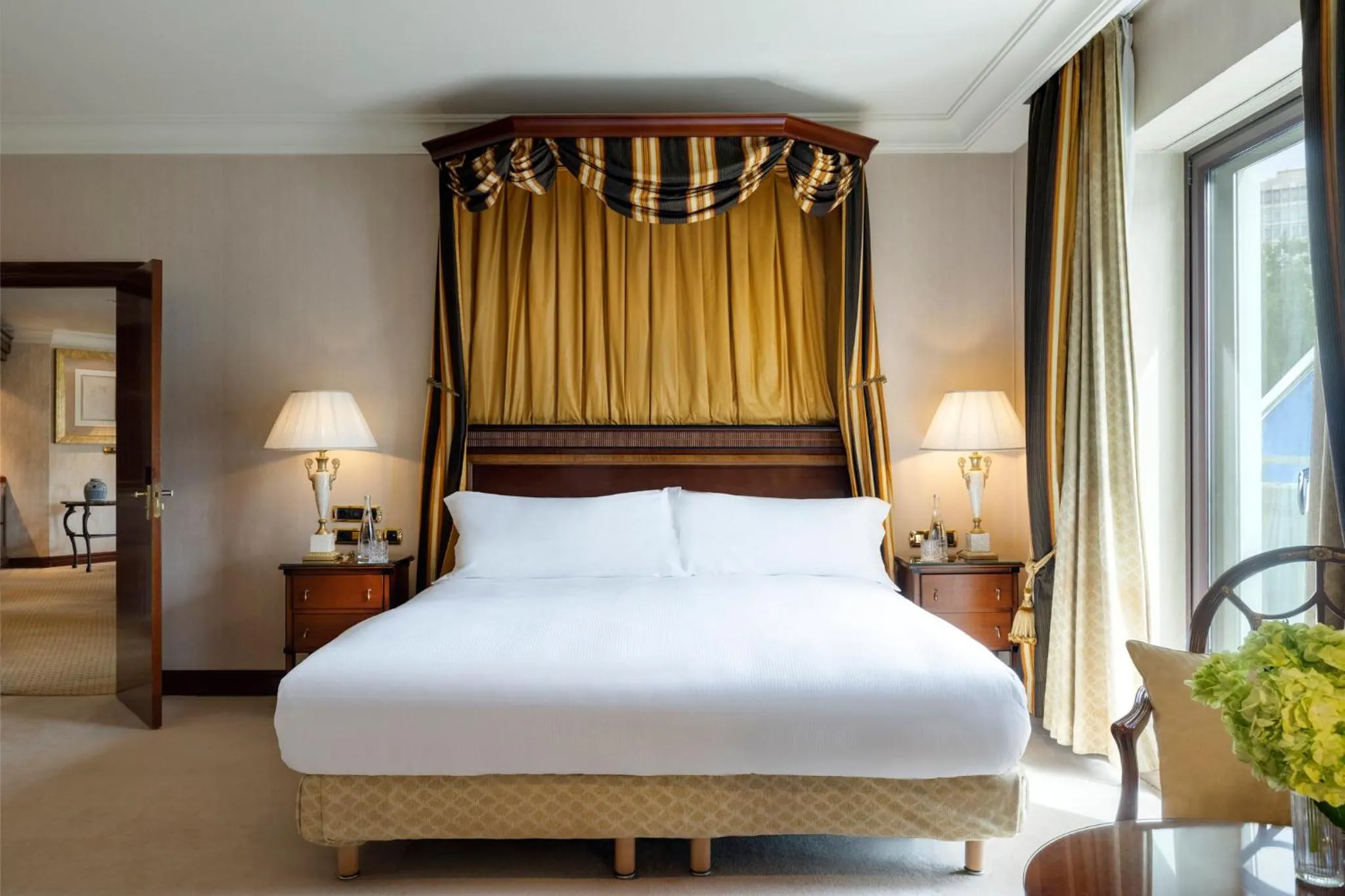 Bedroom, Bed in InterContinental Madrid by IHG